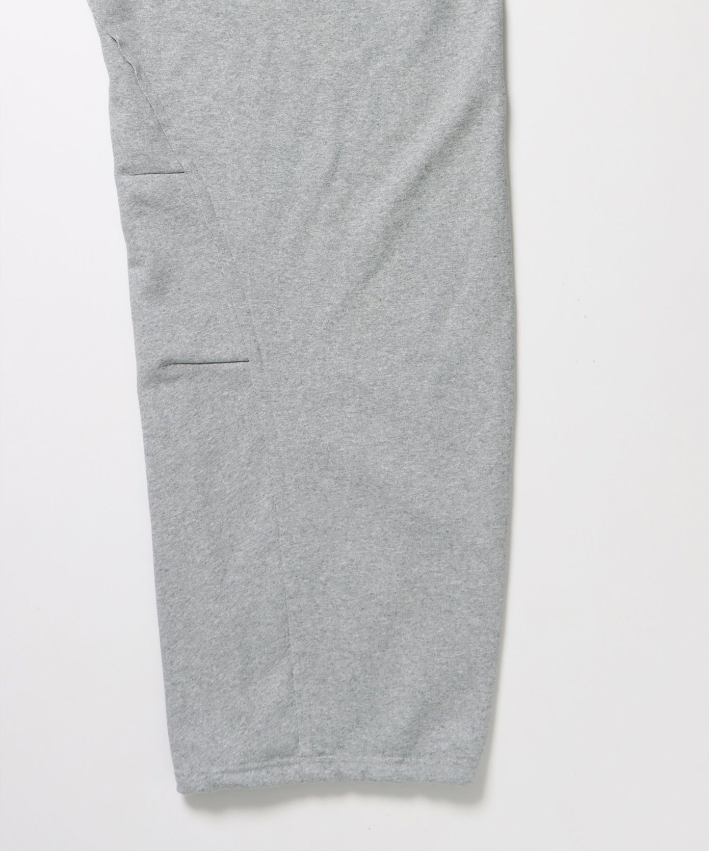 WASHED CURVE SWEAT PANTS / カーブ スウェットパンツ 加工 裏起毛 【セットアップ着用可】 グレー