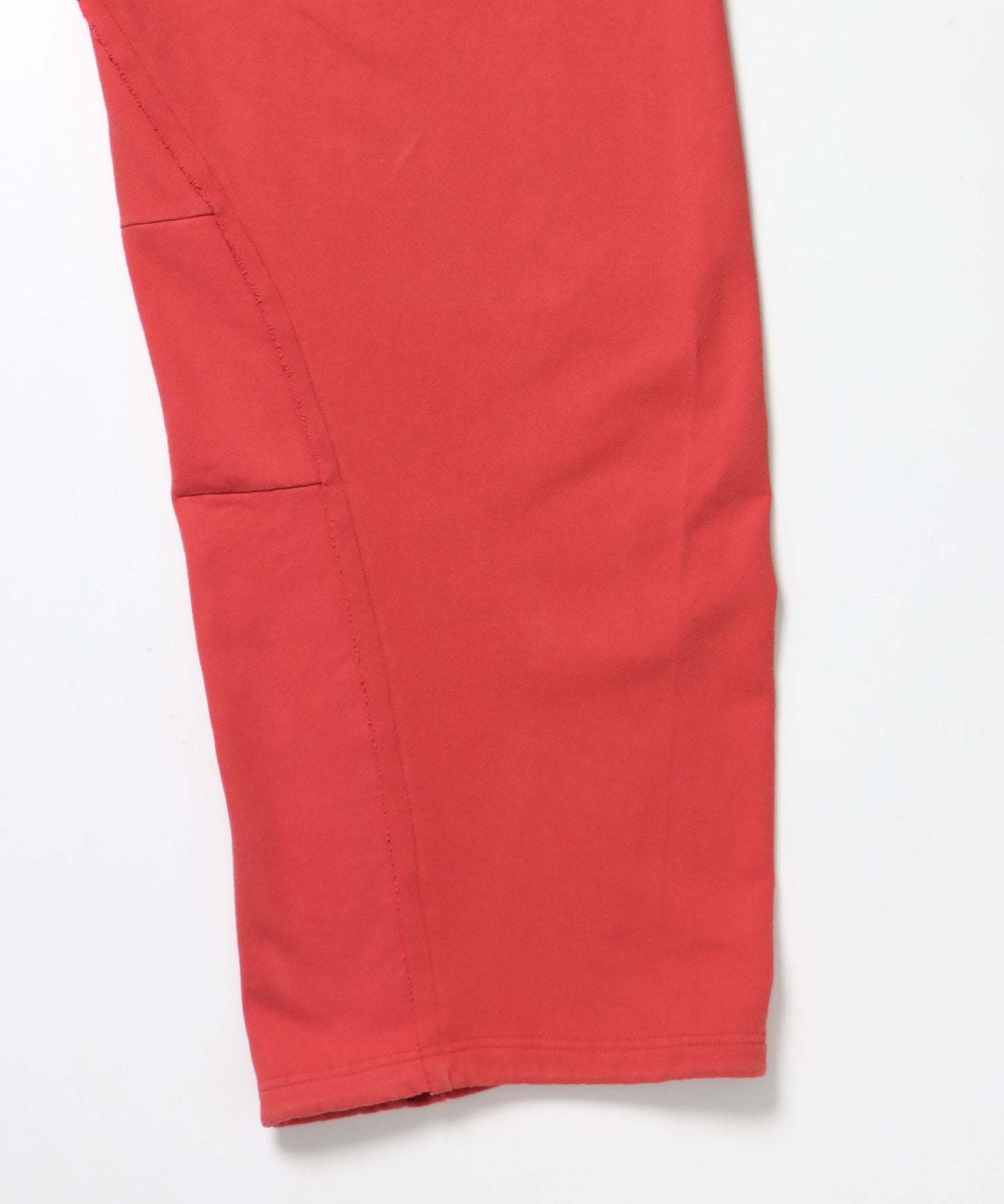 WASHED CURVE SWEAT PANTS / カーブ スウェットパンツ 加工 裏起毛 【セットアップ着用可】 レッド