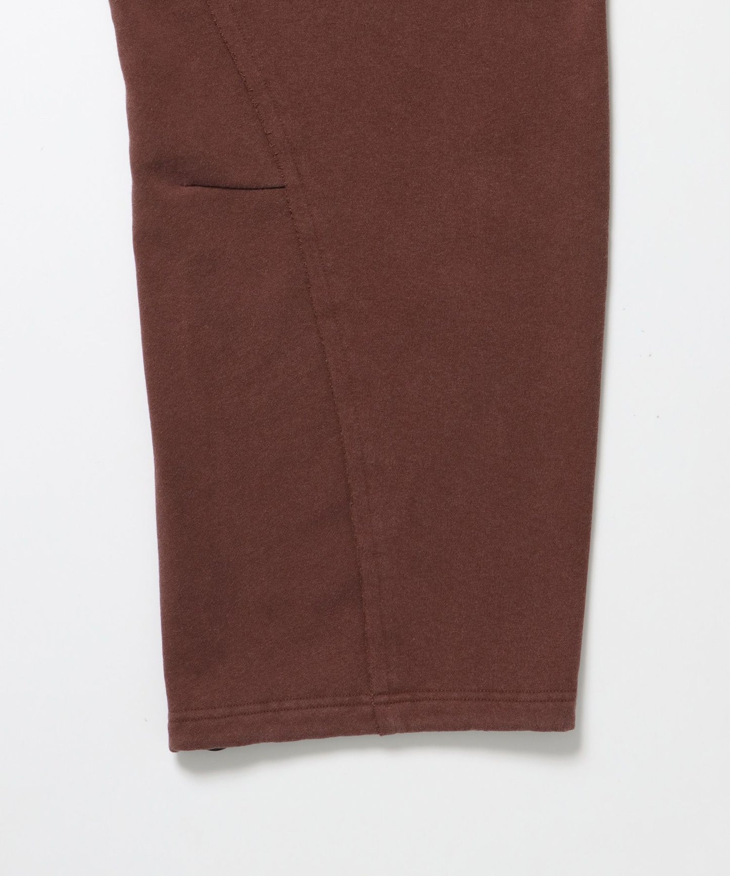 WASHED CURVE SWEAT PANTS / カーブ スウェットパンツ 加工 裏起毛 【セットアップ着用可】 モカ