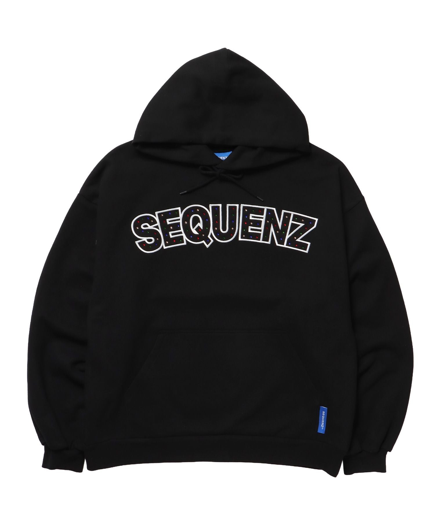 【SEQUENZ(シークエンズ)】SO LOGO APPLIQUE STONE P/K / ワッペン ラインストーン パーカー スウェット 裏起毛 ブラック