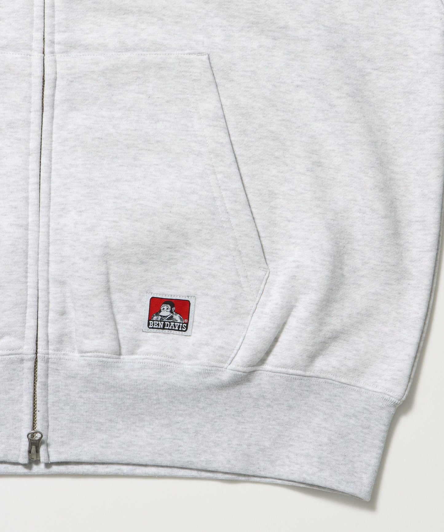 JAGGED LOGO ZIP HOODIE /パーカー ジップパーカー ダブルジップ 短丈 刺繍 アッシュグレー