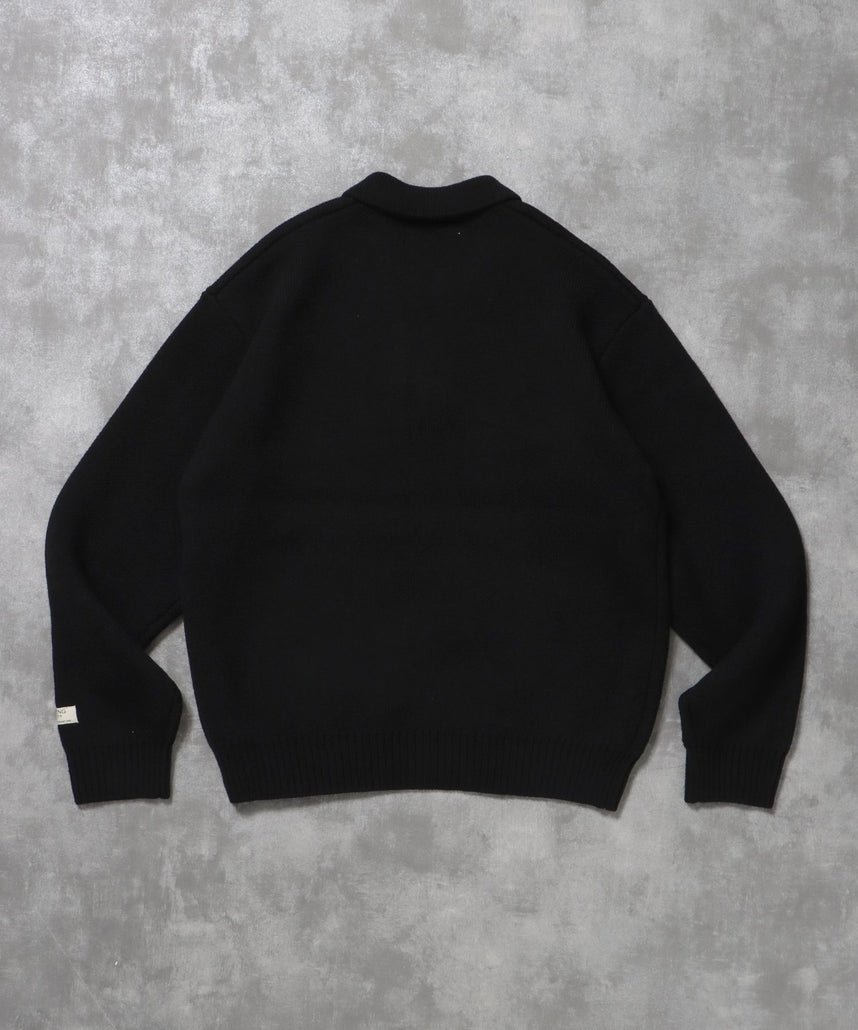 ネーム付きスキッパーニット / ニット セーター ポロカラー シンプル 無地 ワンポイント ブラック