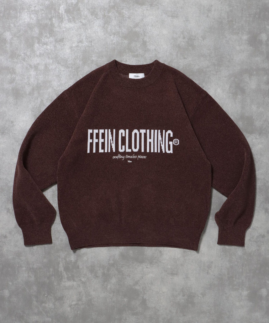 【FFEIN(フェイン)】センターロゴウールニット / ウール ロゴ クルーネック ニット 刺繍 ブラウン
