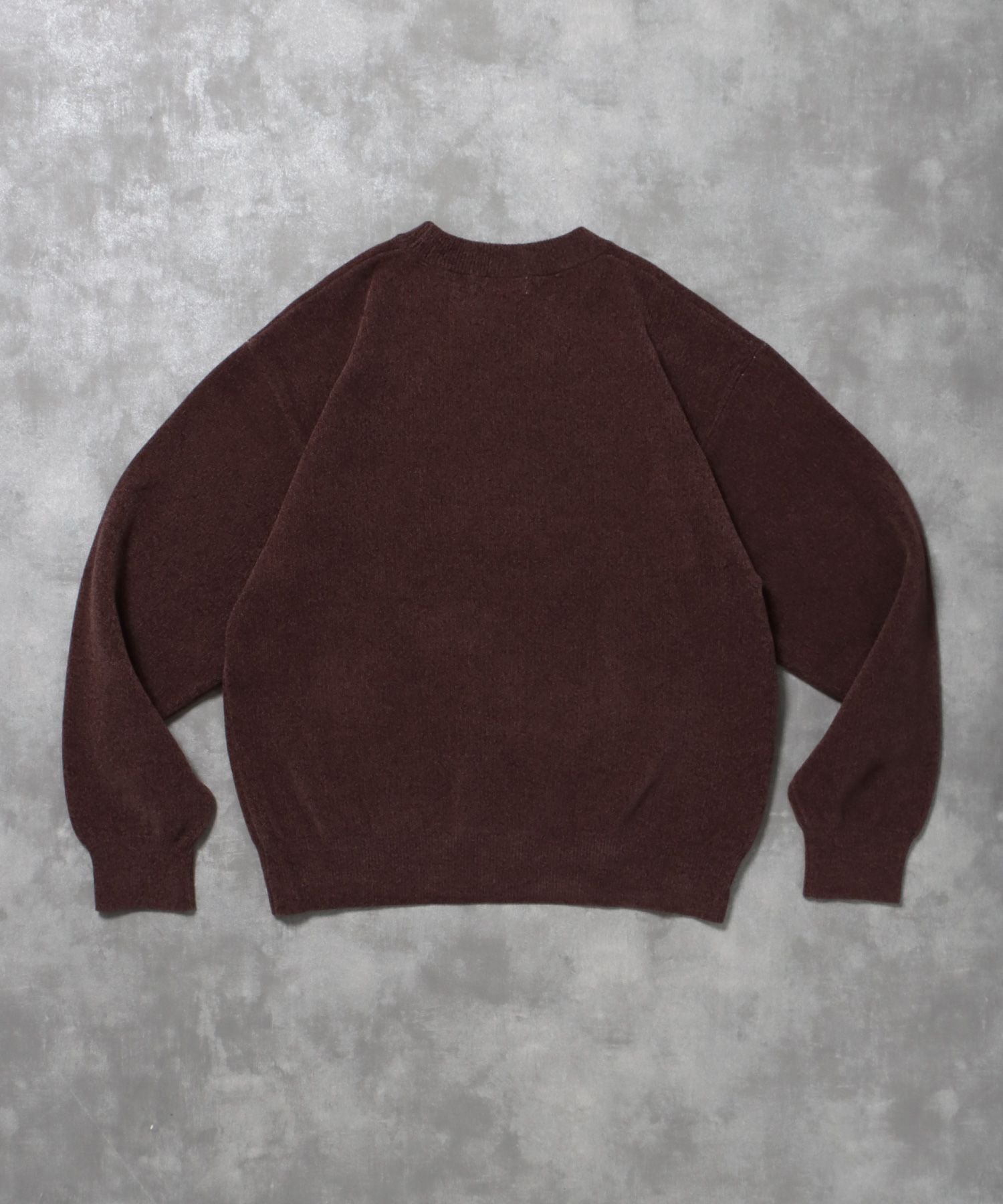 センターロゴウールライクニット / ウールライク ロゴ クルーネック ニット 刺繍 ブラウン