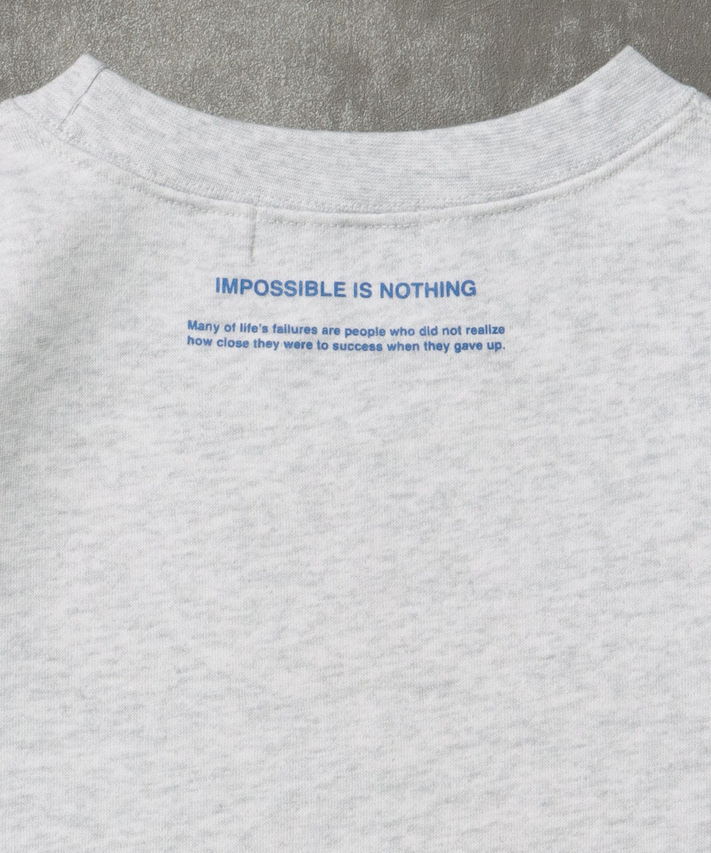 ヘビーウエイト線画アートスウェット / 裏起毛 スウェット アート クルーネック プリント アッシュグレー