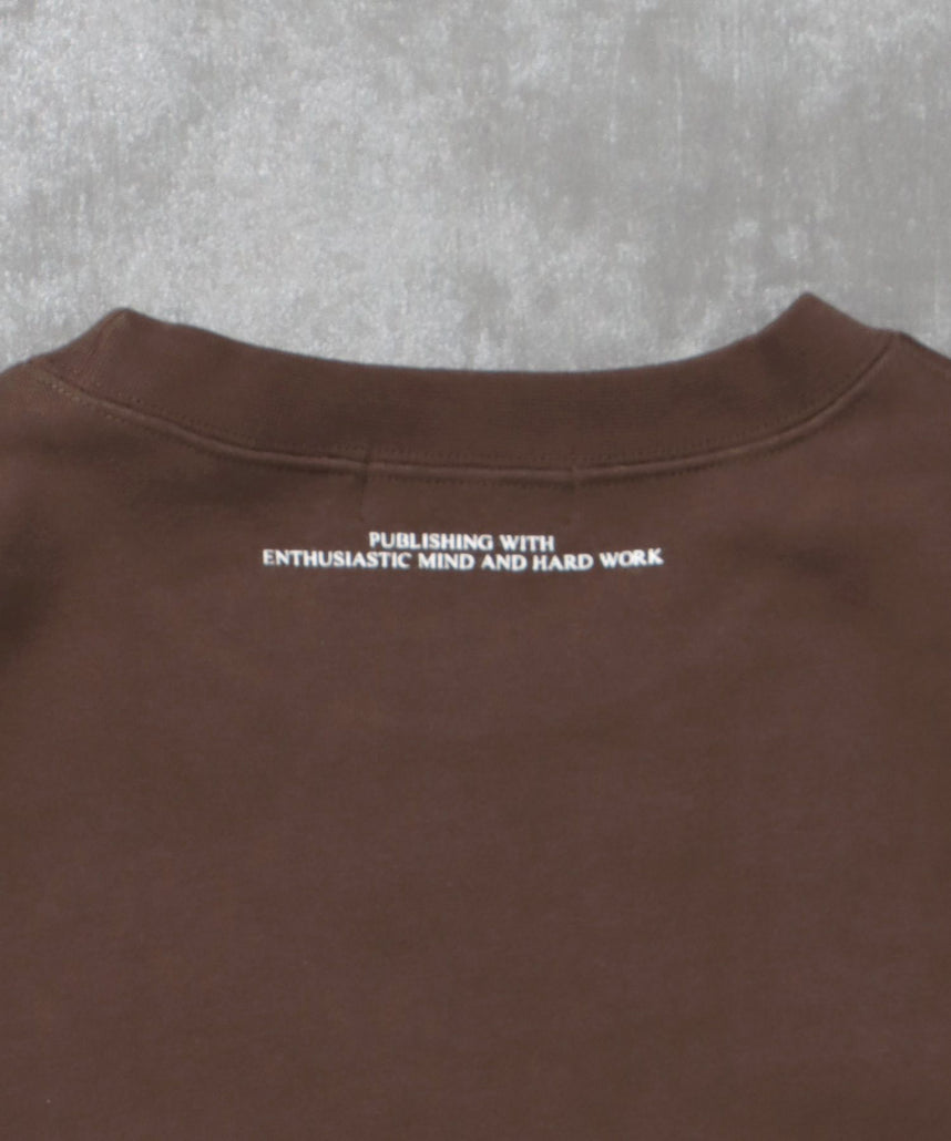 ヘビーウエイトサークルロゴスウェット / 裏起毛 スウェット クルーネック ワンポイント プリント ブラウン