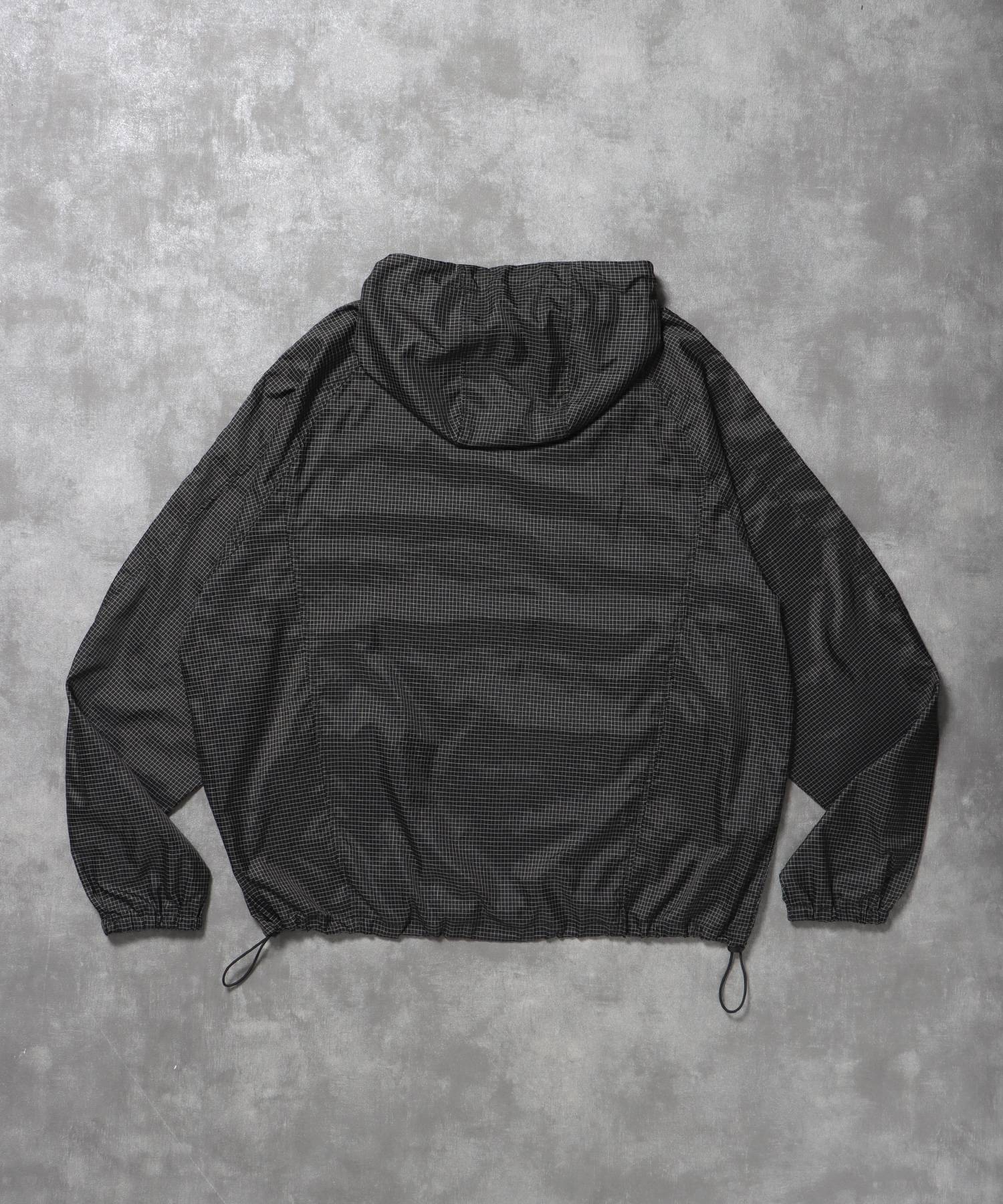 ワンポイントロゴスポーツナイロンフーディ / ナイロン ジャケット ワンポイント ジップ プリント ドローコード ブラック