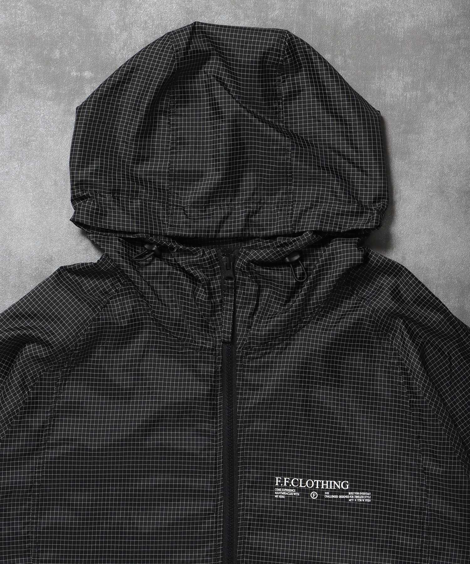 ワンポイントロゴスポーツナイロンフーディ / ナイロン ジャケット ワンポイント ジップ プリント ドローコード ブラック