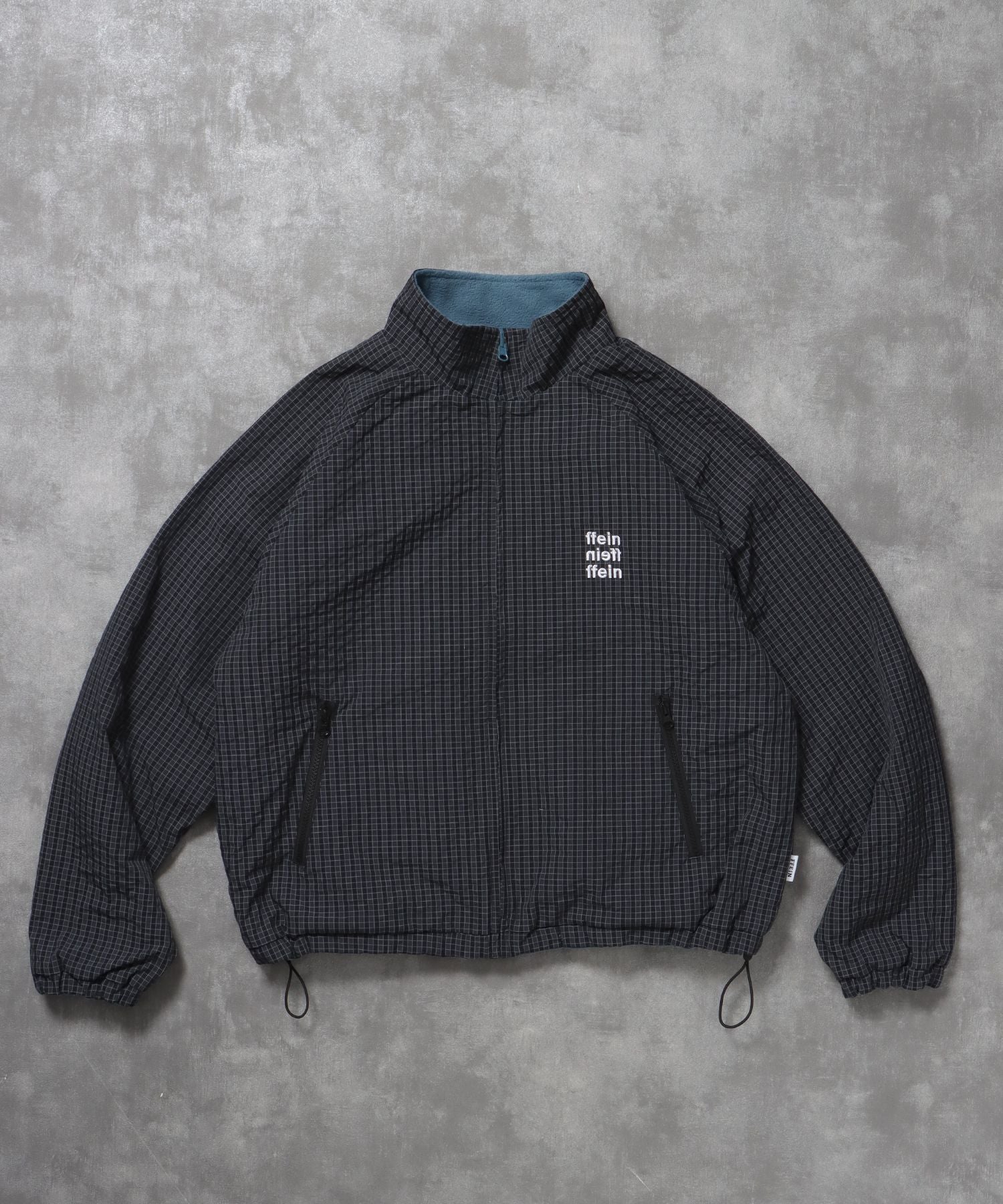 【FFEIN(フェイン)】リバーシブルナイロンジャケット / 2WAY リバーシブル ジャケット ナイロン フリース 刺繍 ドローコード 柄80