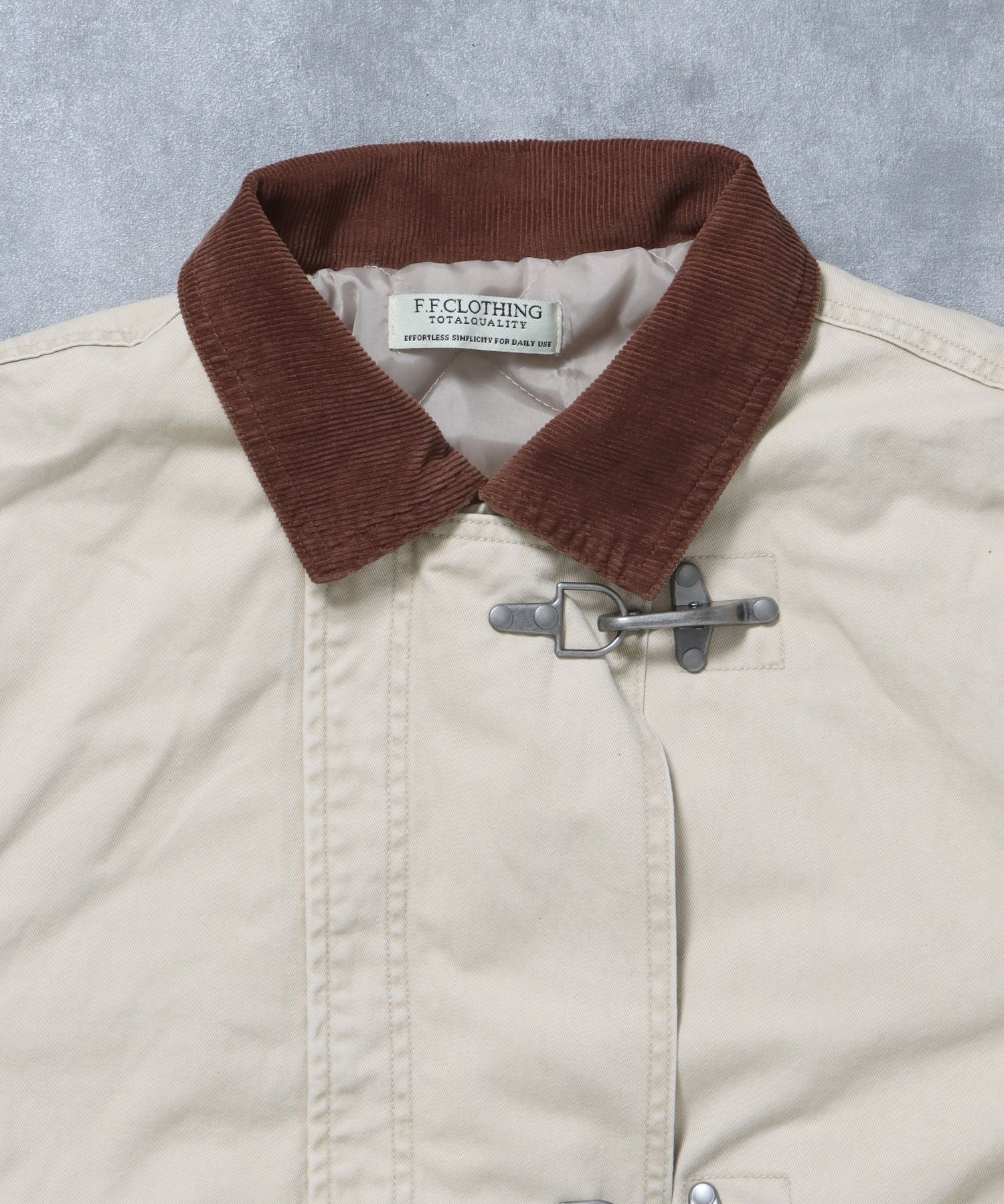 短丈ファイヤーマンジャケット / ジャケット キルト コーデュロイ 短丈 カジュアル 中綿 アイボリー