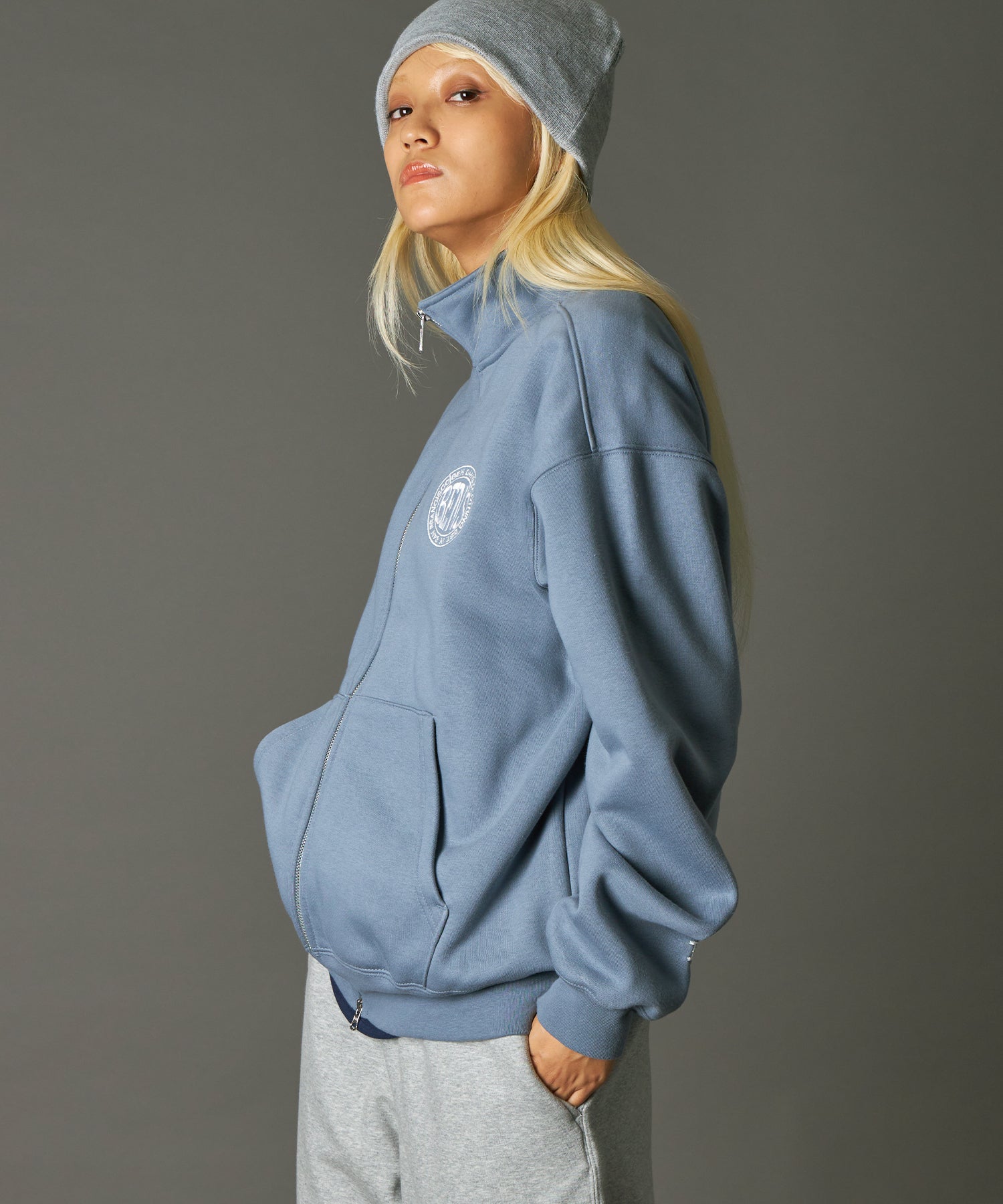 モデル:H172 Size:M