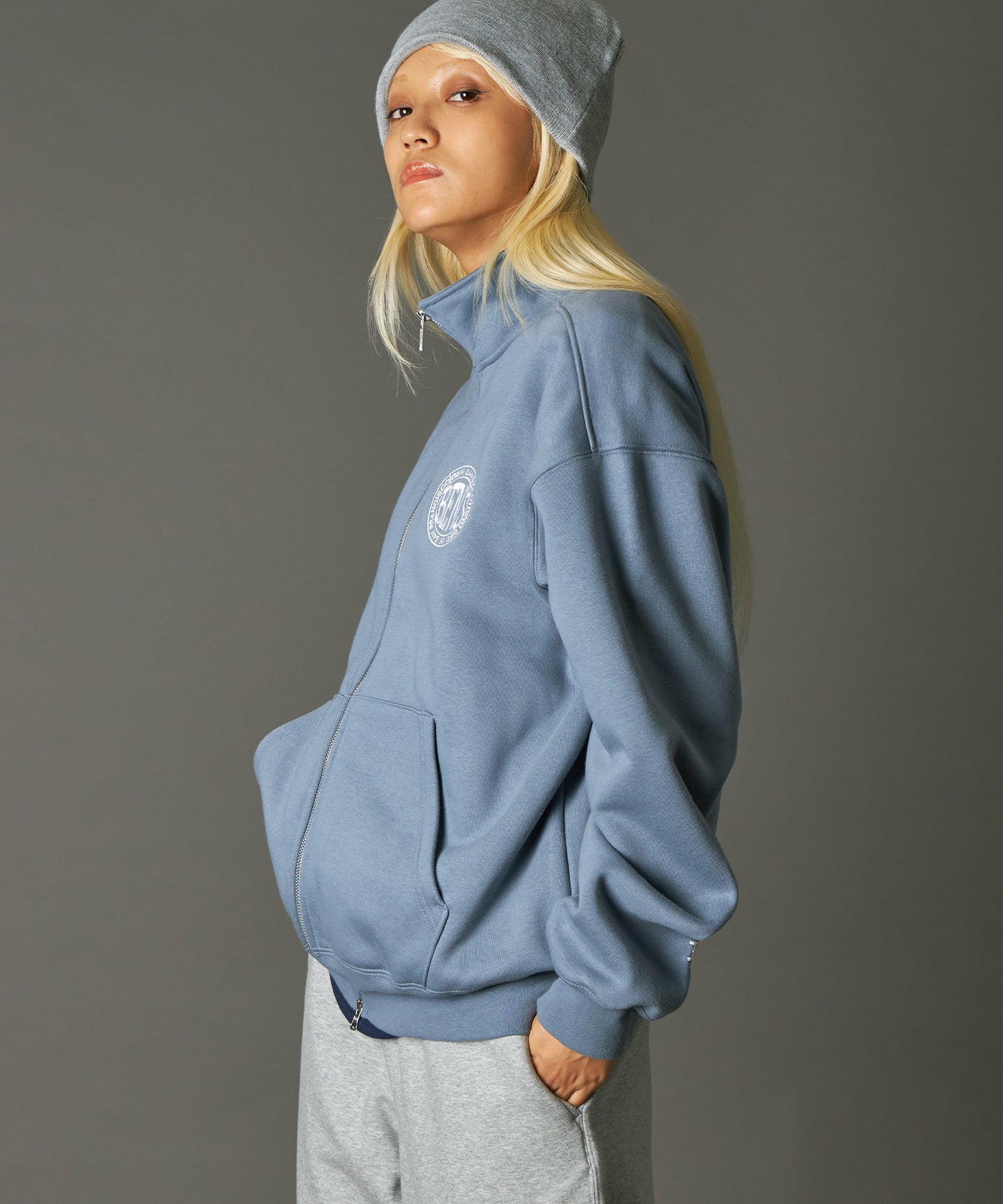 モデル:H172 Size:M