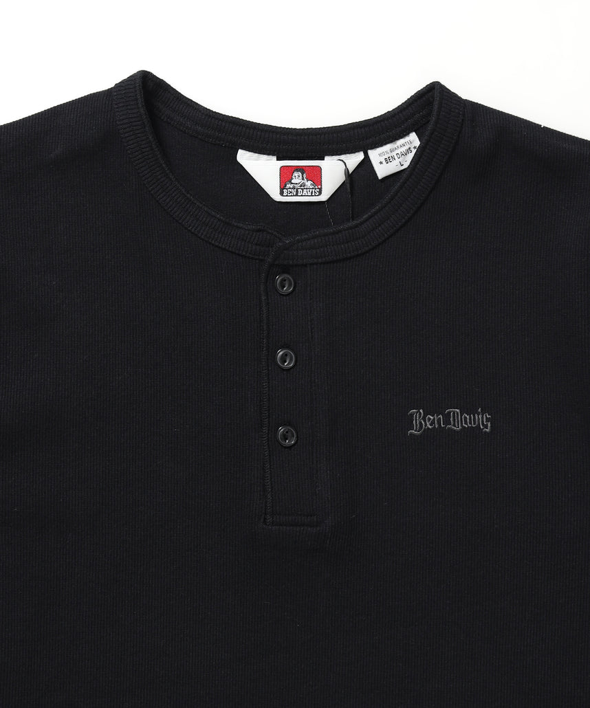 RIB HENLEY TEE / Tシャツ 半袖 ヘンリーネック 刺繍 ワンポイント ユニセックス ピス ブラック