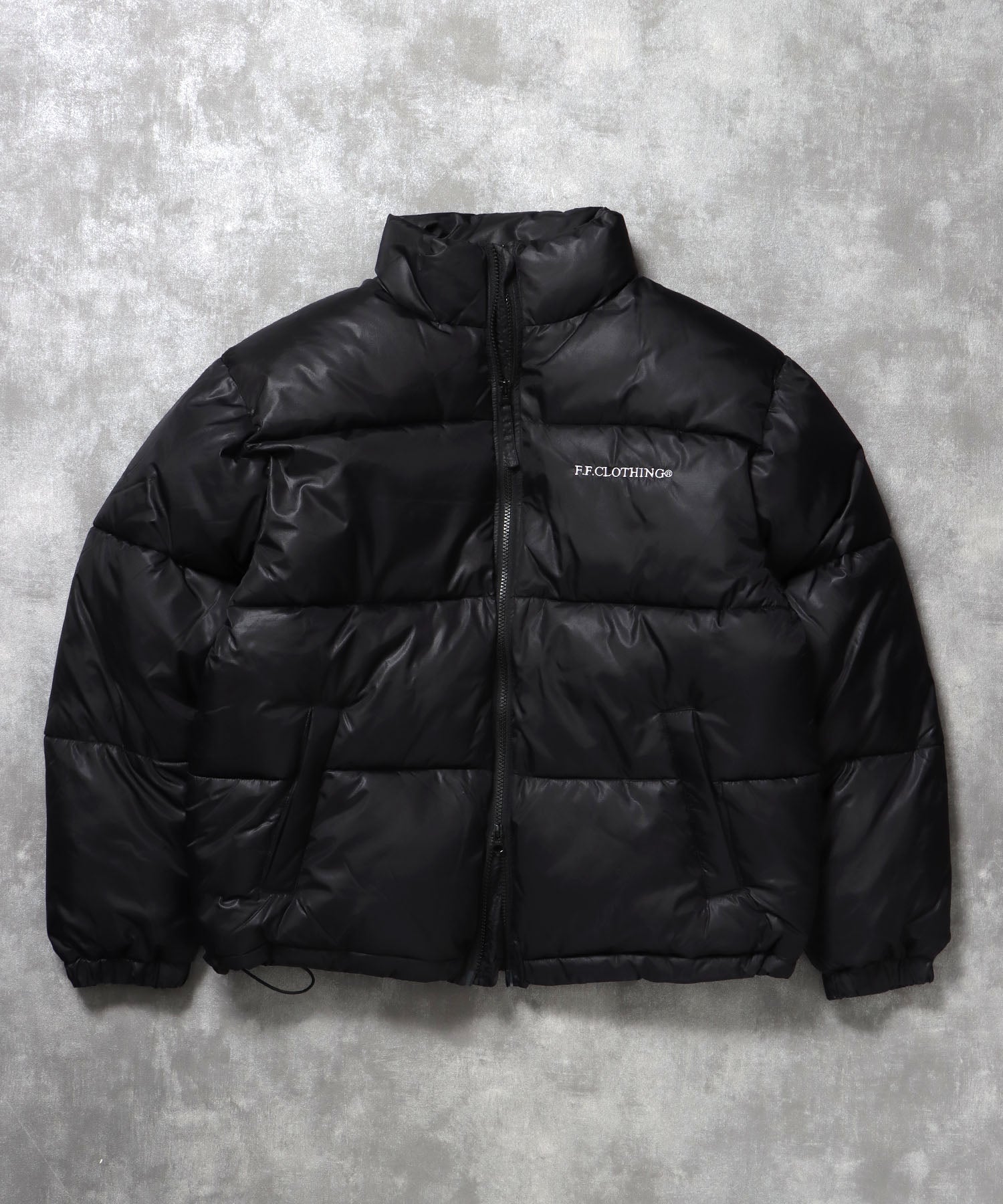 スタンドパファー中綿ダブルジップジャケット / ダウンライク ジャケット 刺繍 チェック 中綿 ドローコード ブラック
