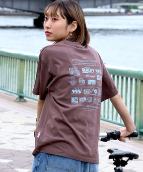 企業ロゴプリントオーバーサイズTシャツ / Tシャツ クルーネック 半袖 プリント 【短丈】 モカ