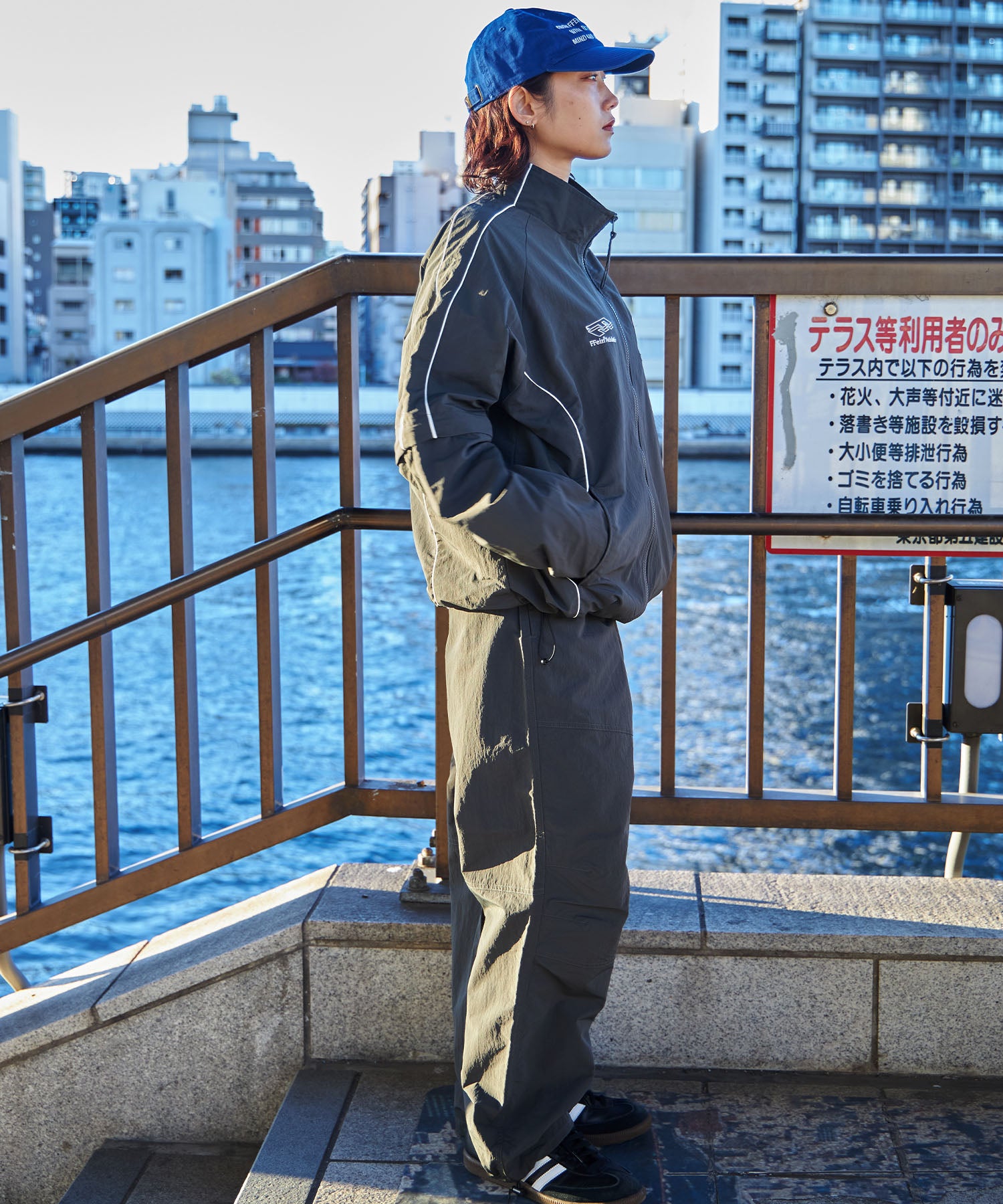 モデル:H163 Size:M