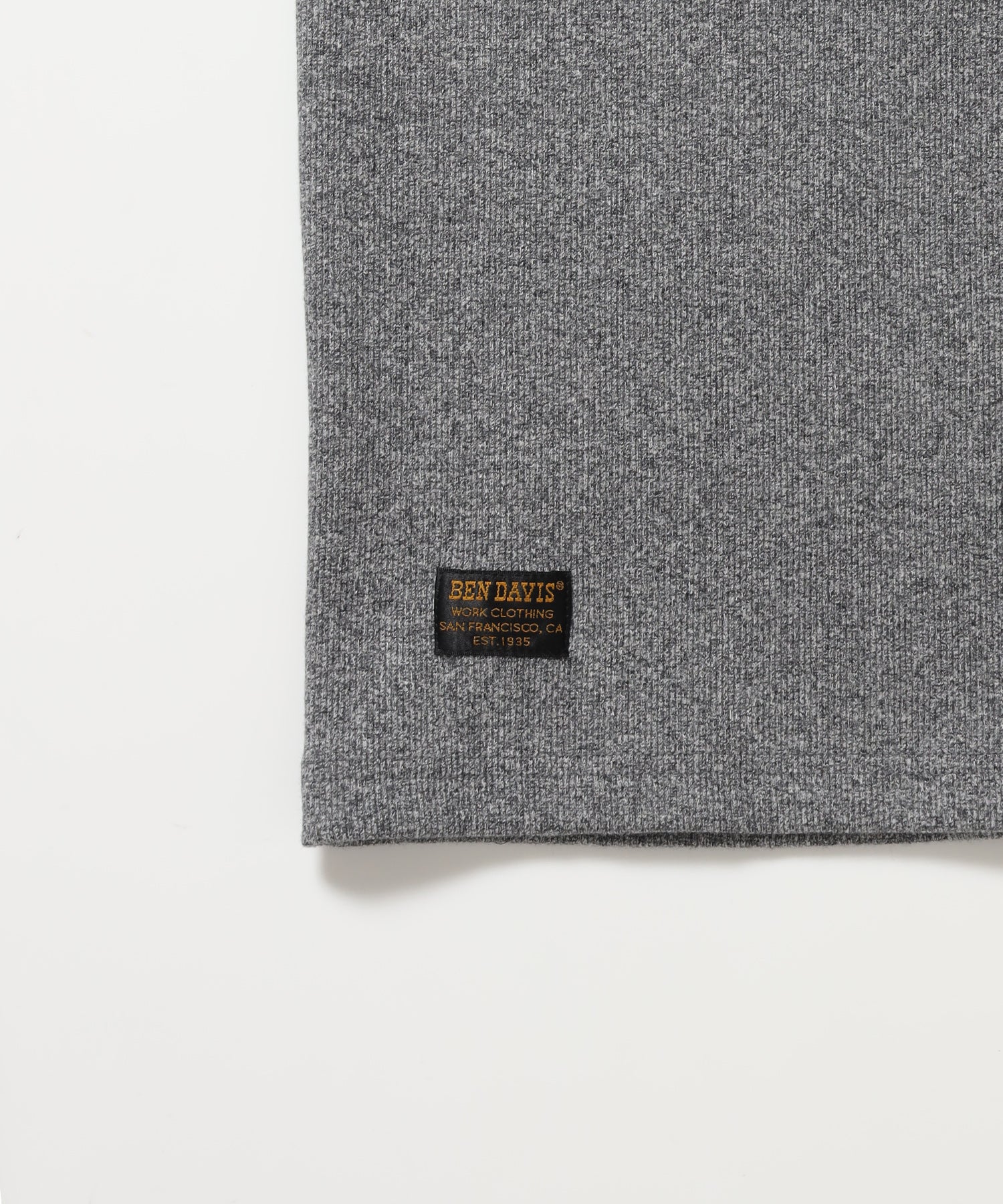 RIB HENLEY TEE / Tシャツ 半袖 ヘンリーネック 刺繍 ワンポイント ユニセックス ピス グレー