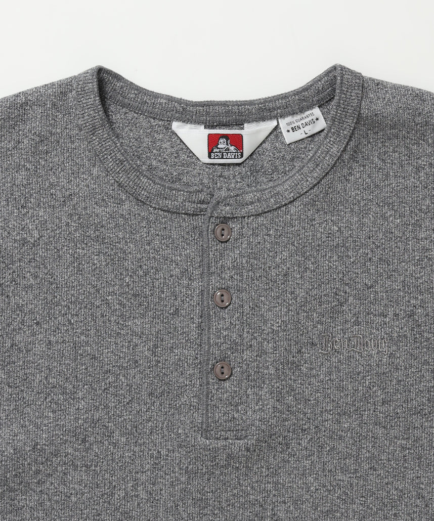 RIB HENLEY TEE / Tシャツ 半袖 ヘンリーネック 刺繍 ワンポイント ユニセックス ピス グレー