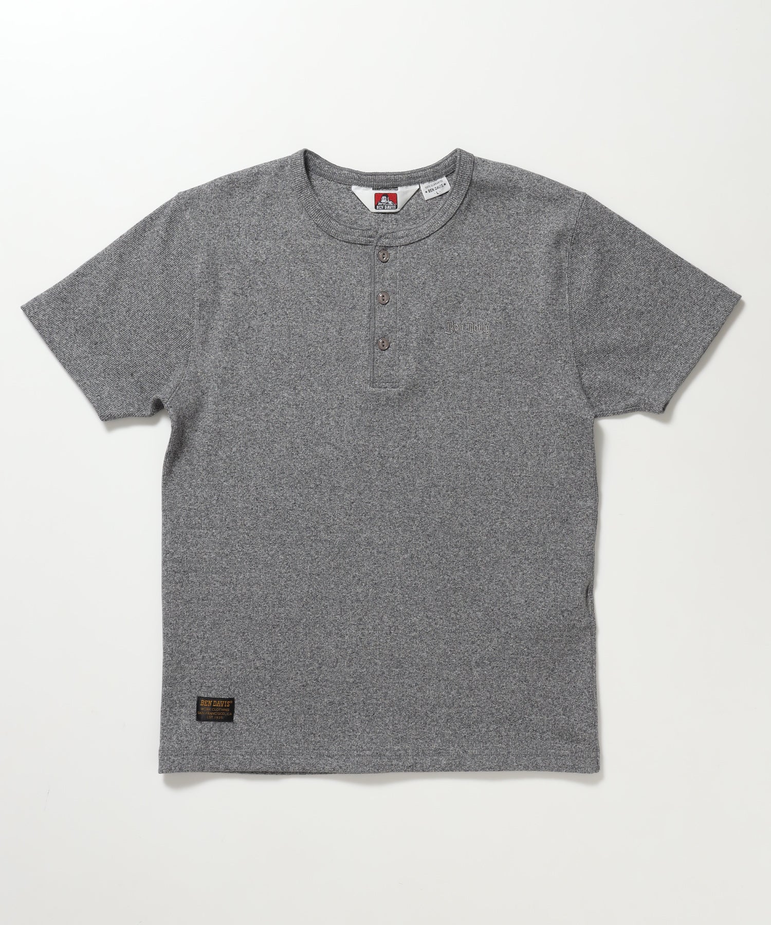 RIB HENLEY TEE / Tシャツ 半袖 ヘンリーネック 刺繍 ワンポイント ユニセックス ピス グレー