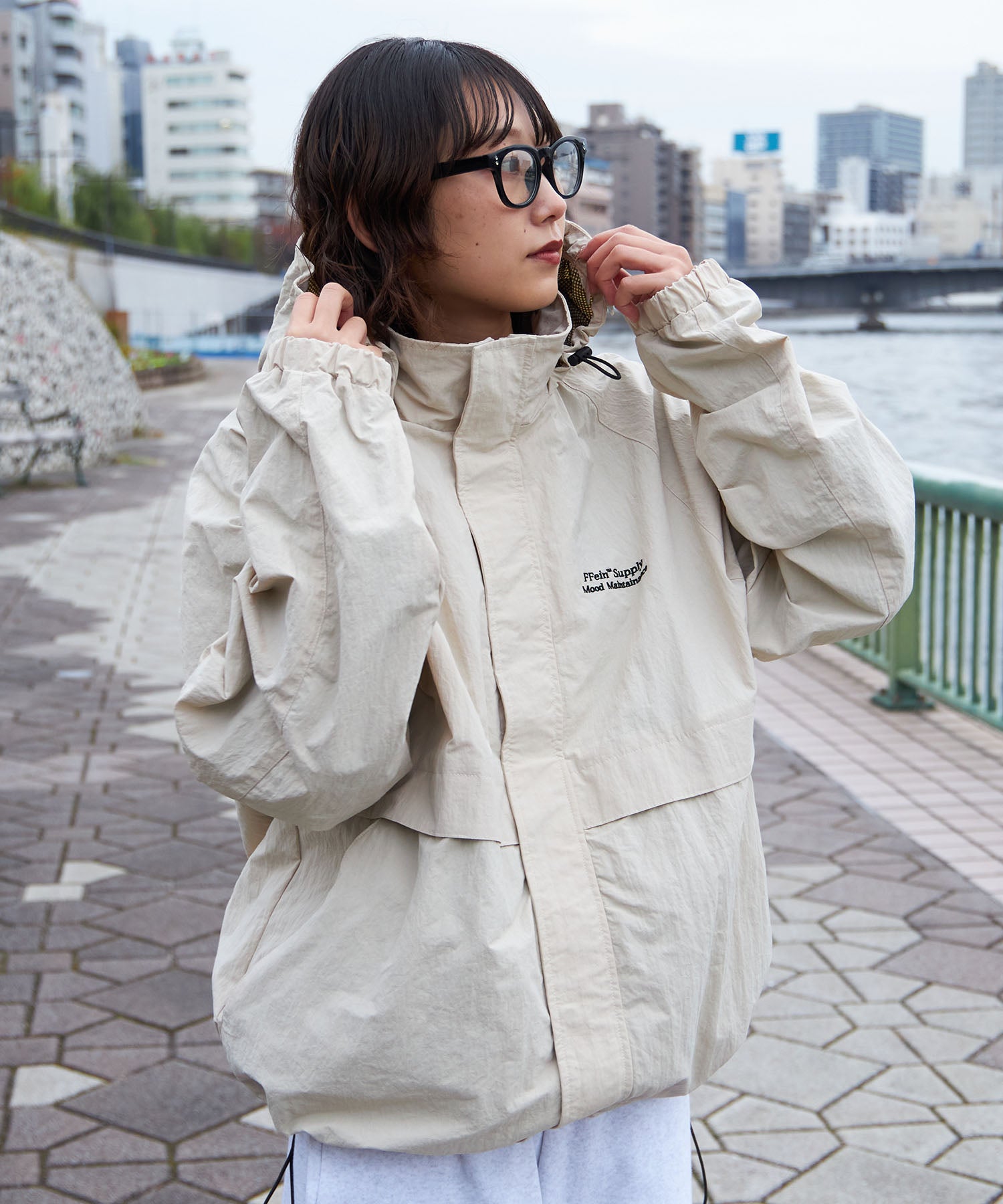 モデル:H163 Size:M