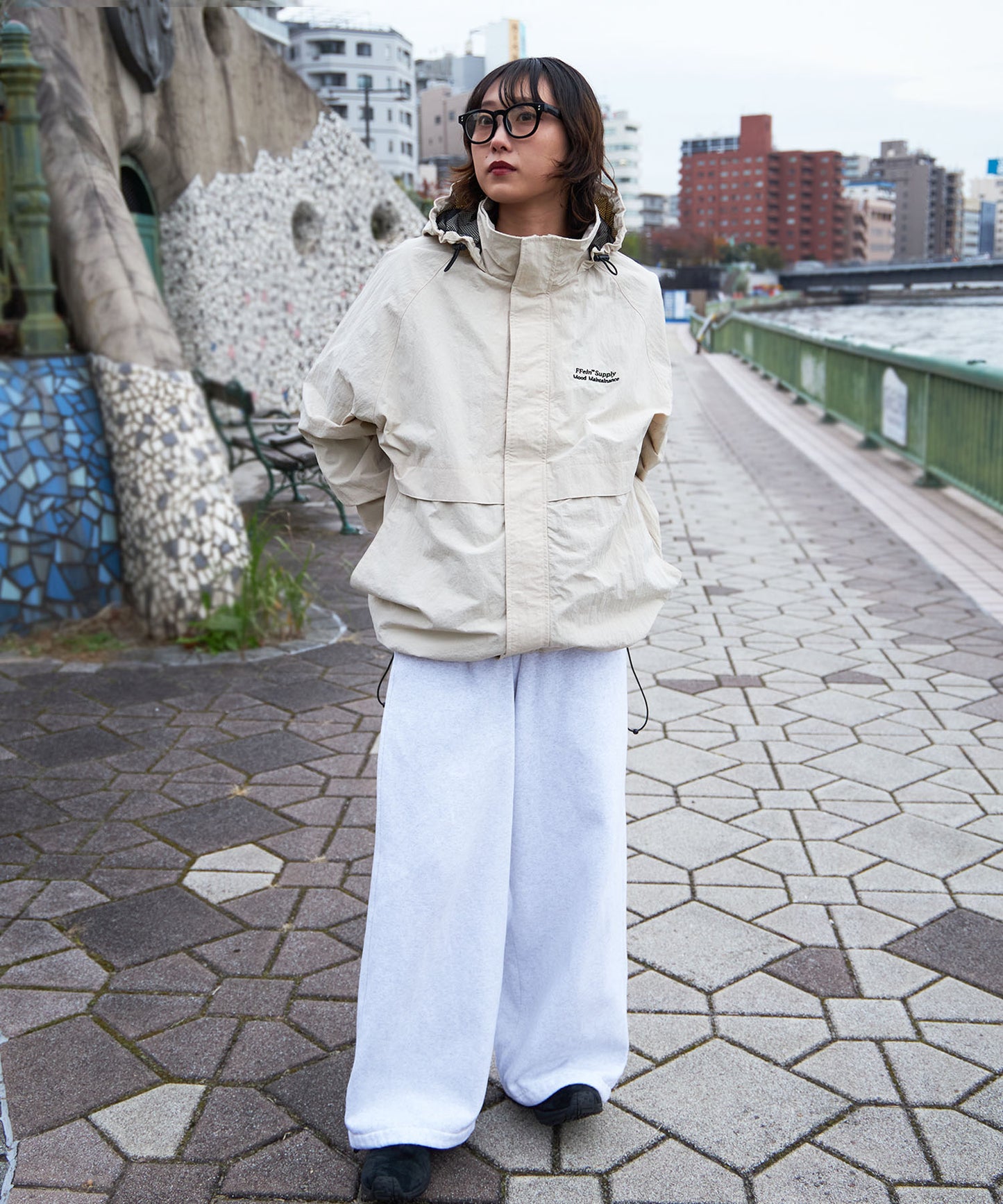 モデル:H163 Size:M