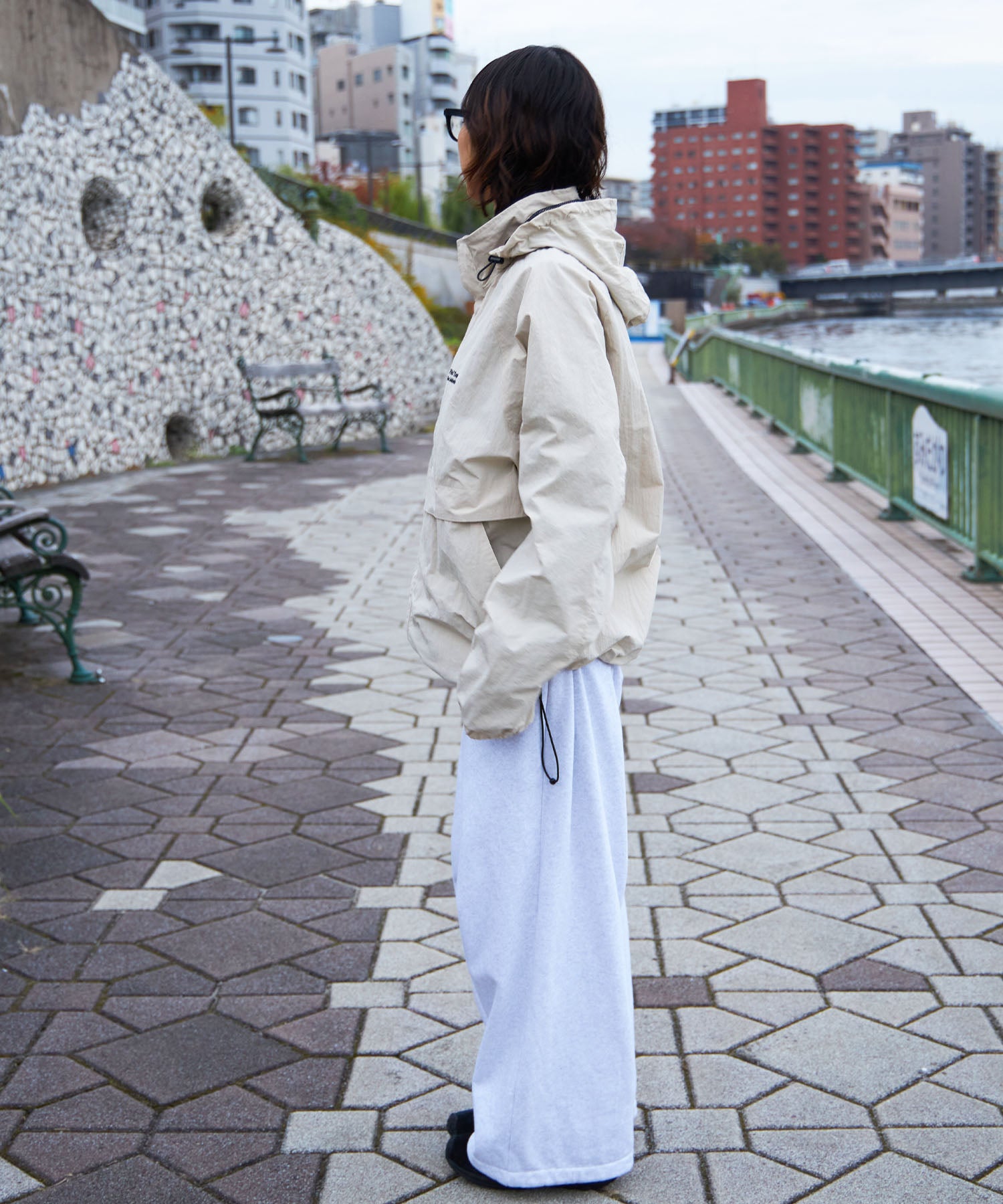 モデル:H163 Size:M