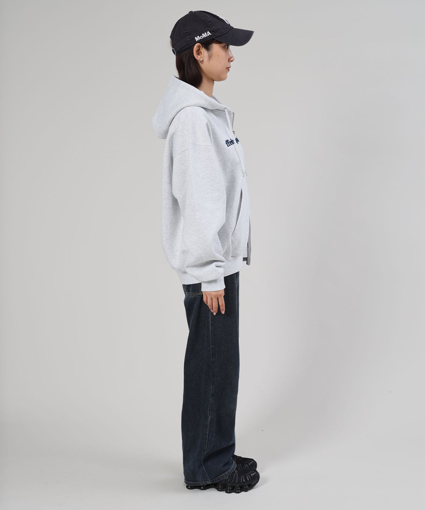 モデル:H163 Size : M アッシュグレー