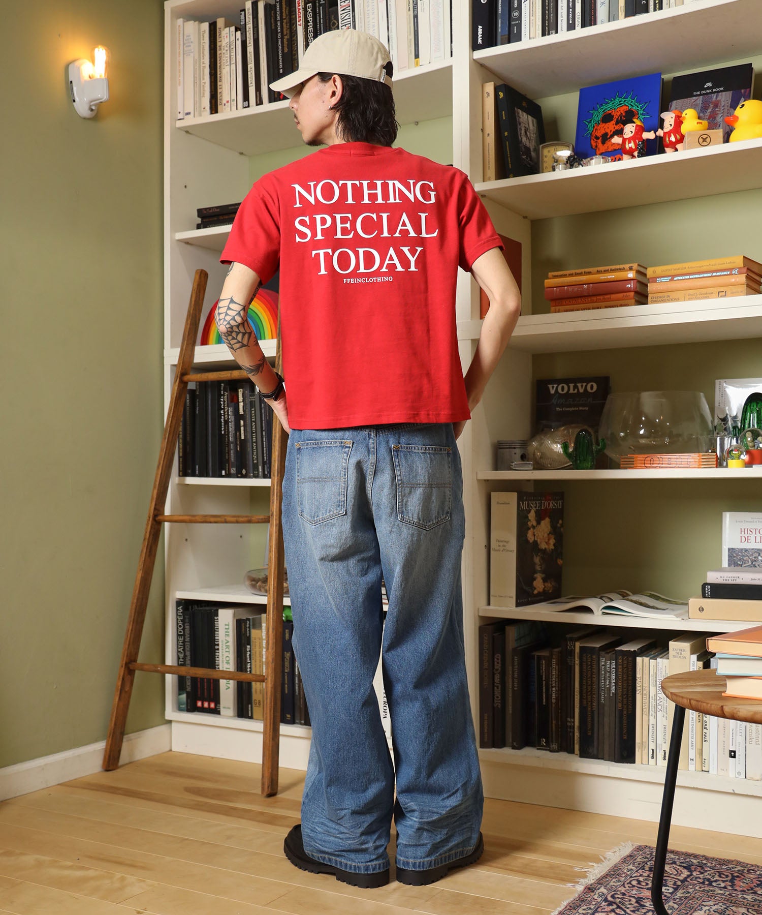 モデル:H178 Size:M レッド