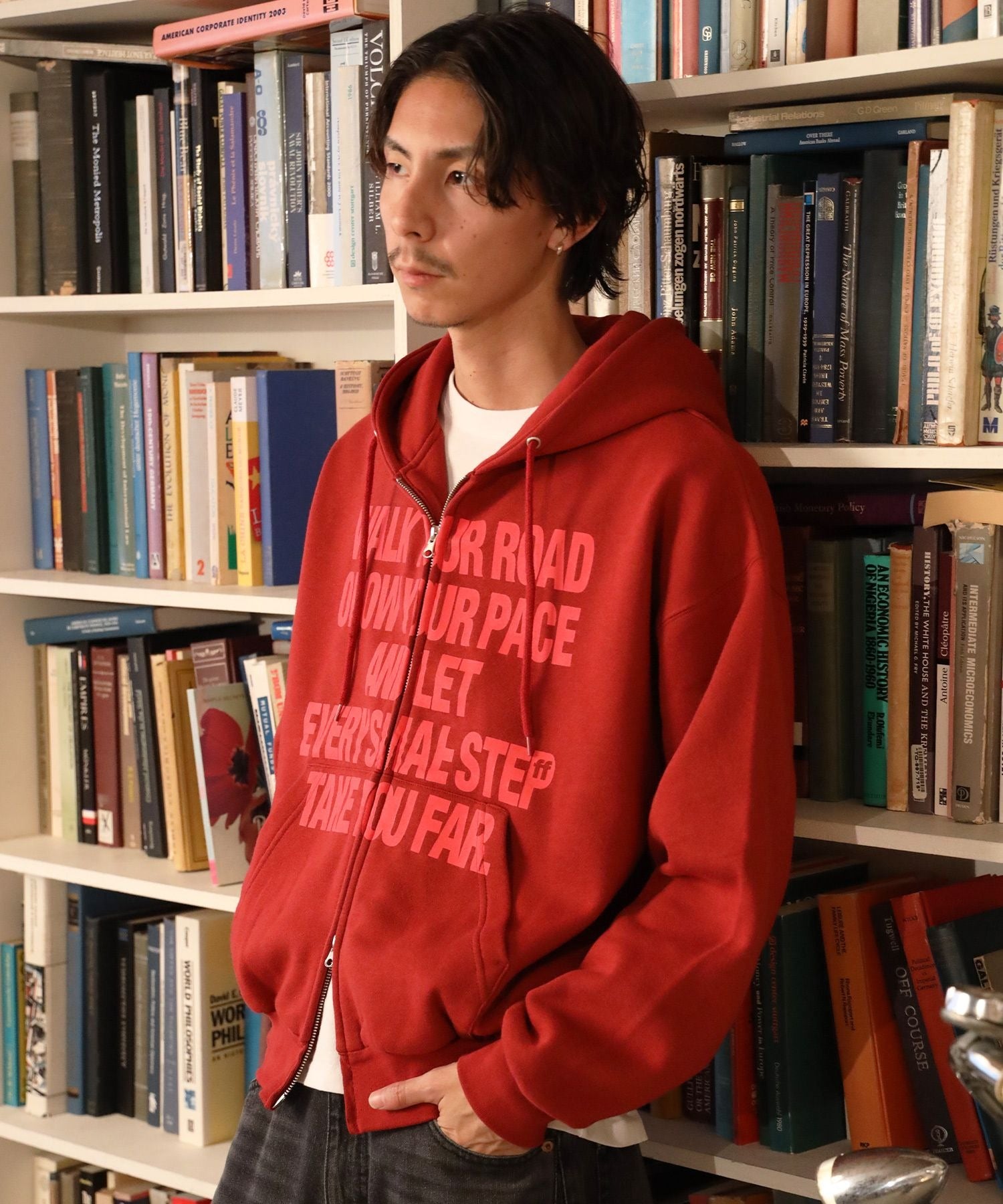 モデル:H177 Size:M バーガンディ