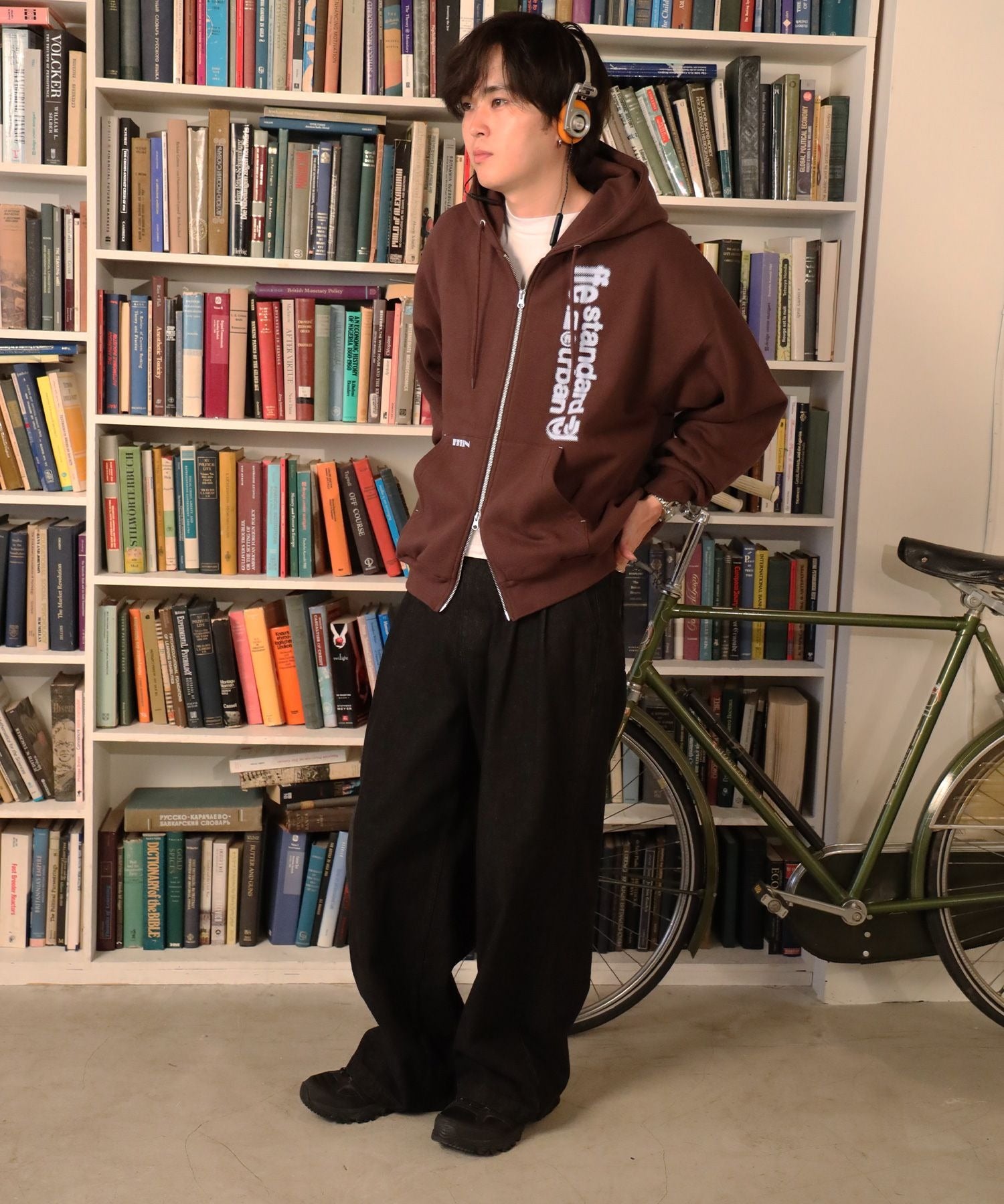 モデル:H177 Size:L ダークブラウン