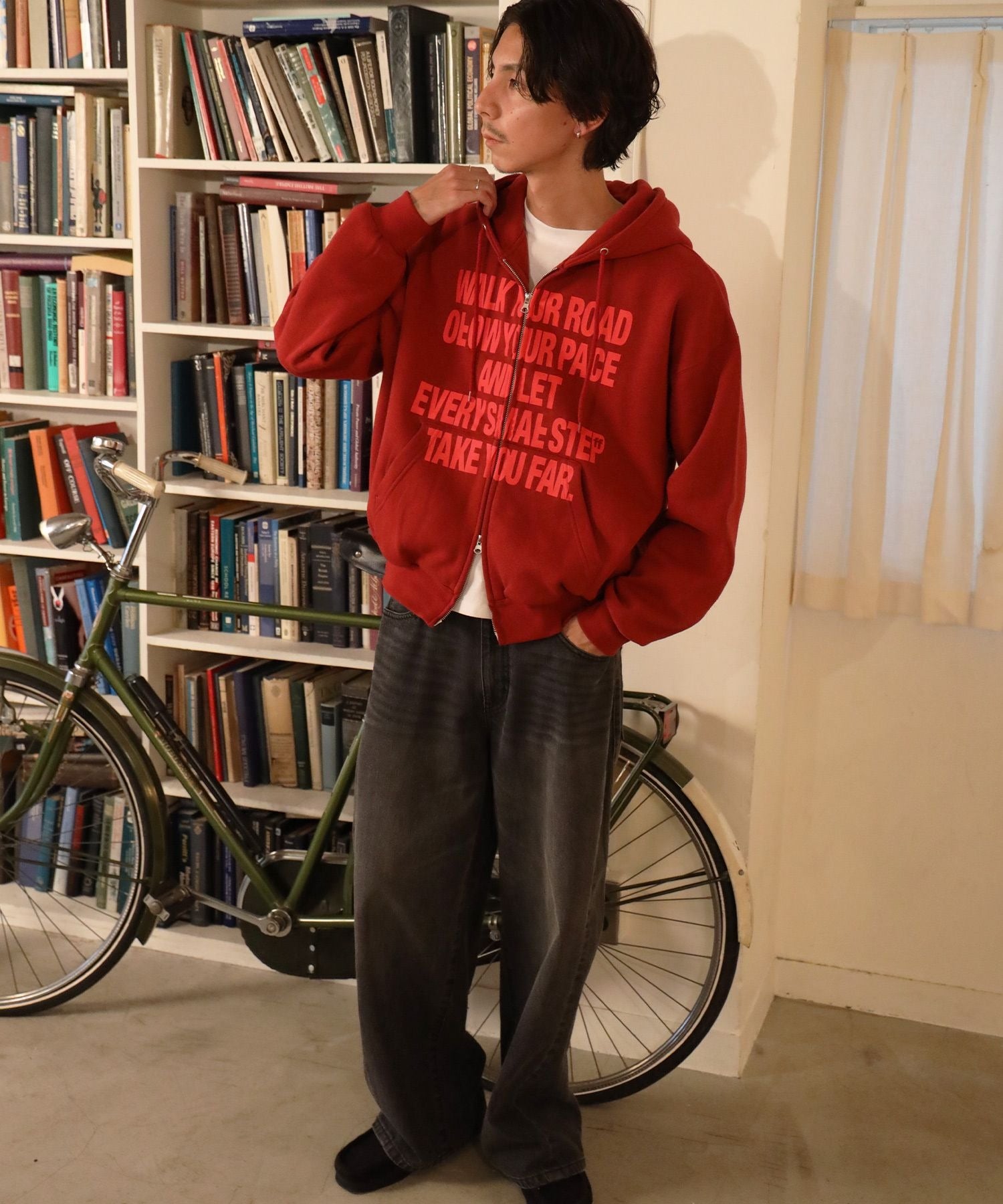 モデル:H177 Size:M バーガンディ