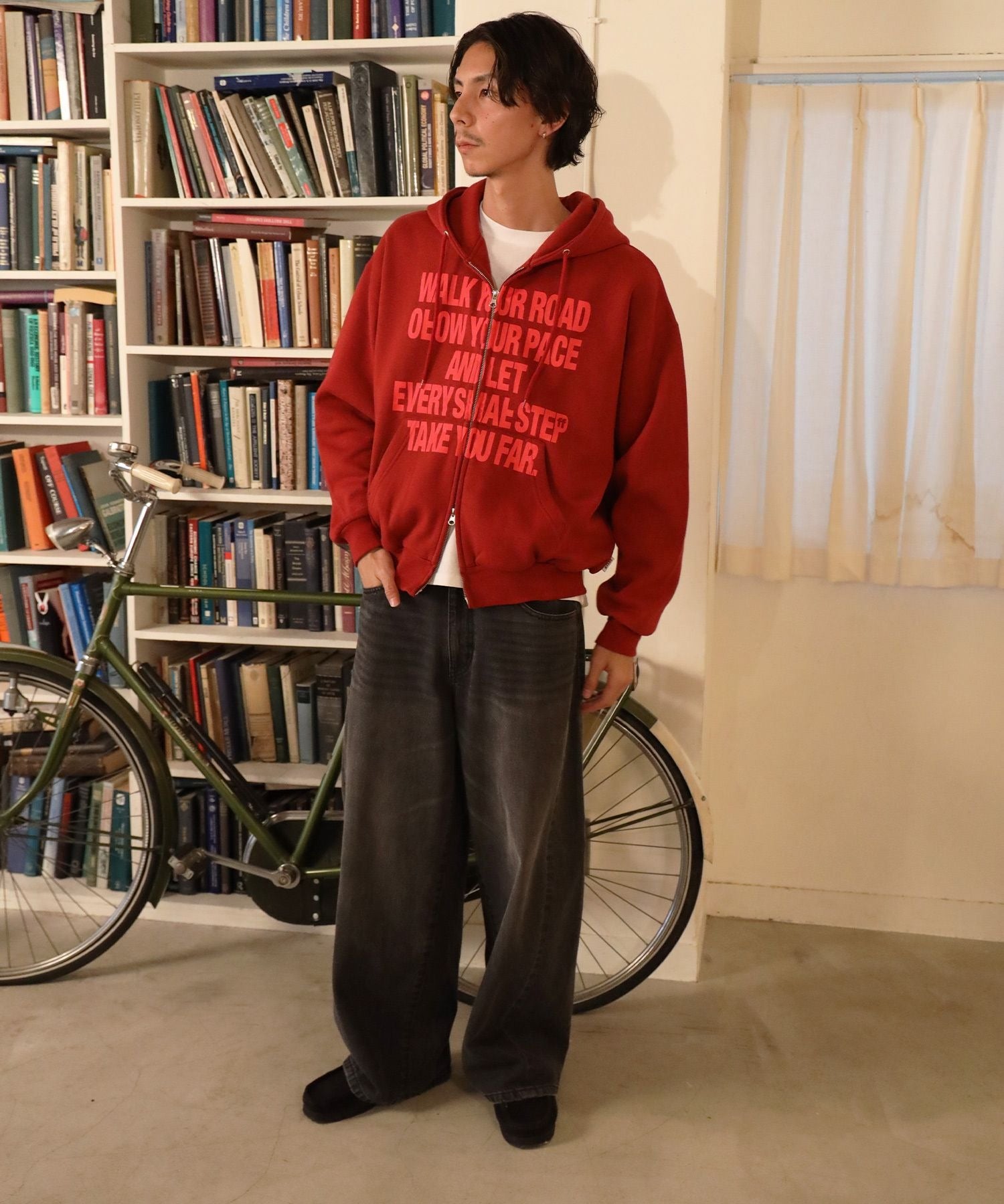 モデル:H177 Size:M バーガンディ