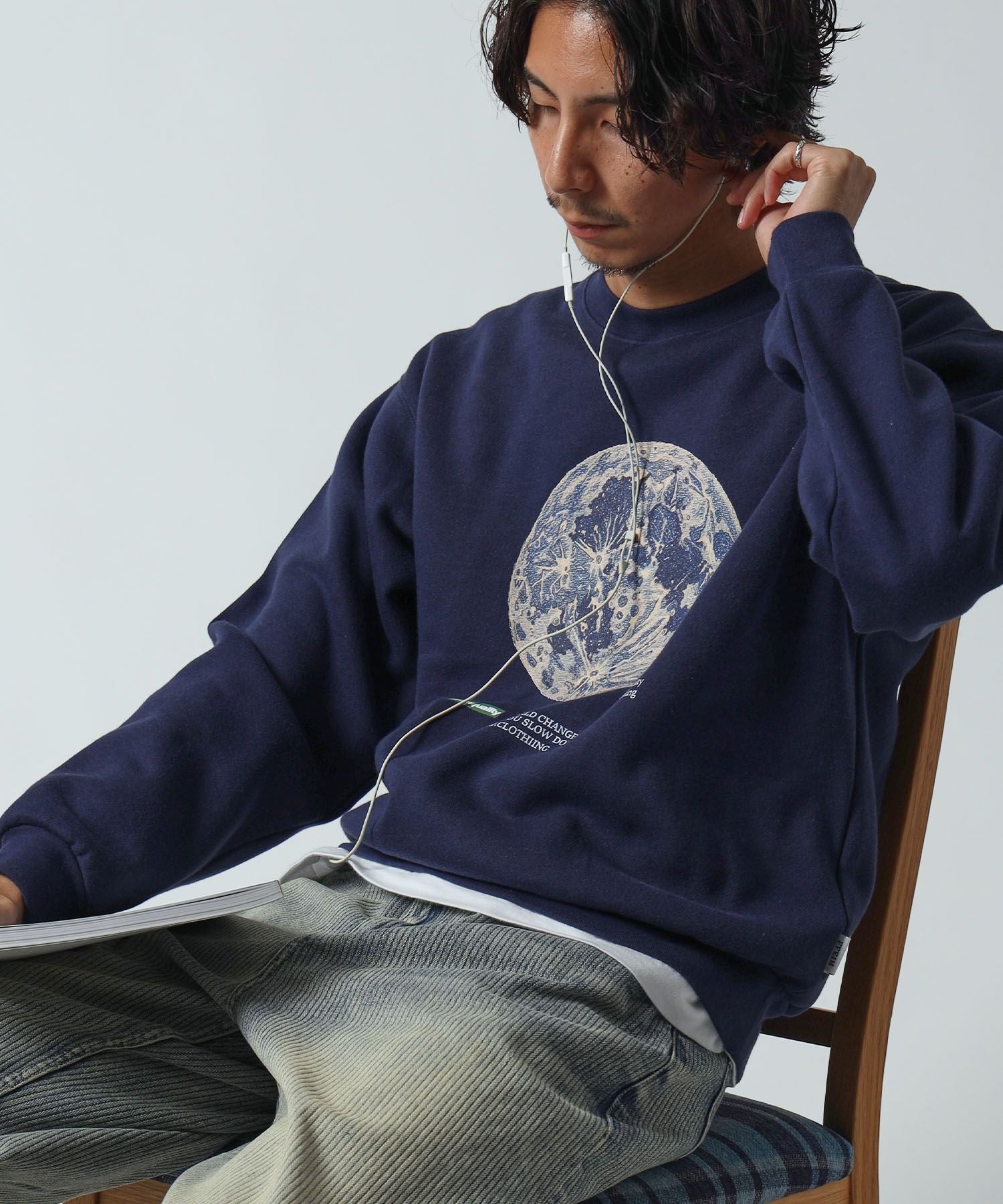 モデル:H178 Size:M ダークネイビー 地球柄