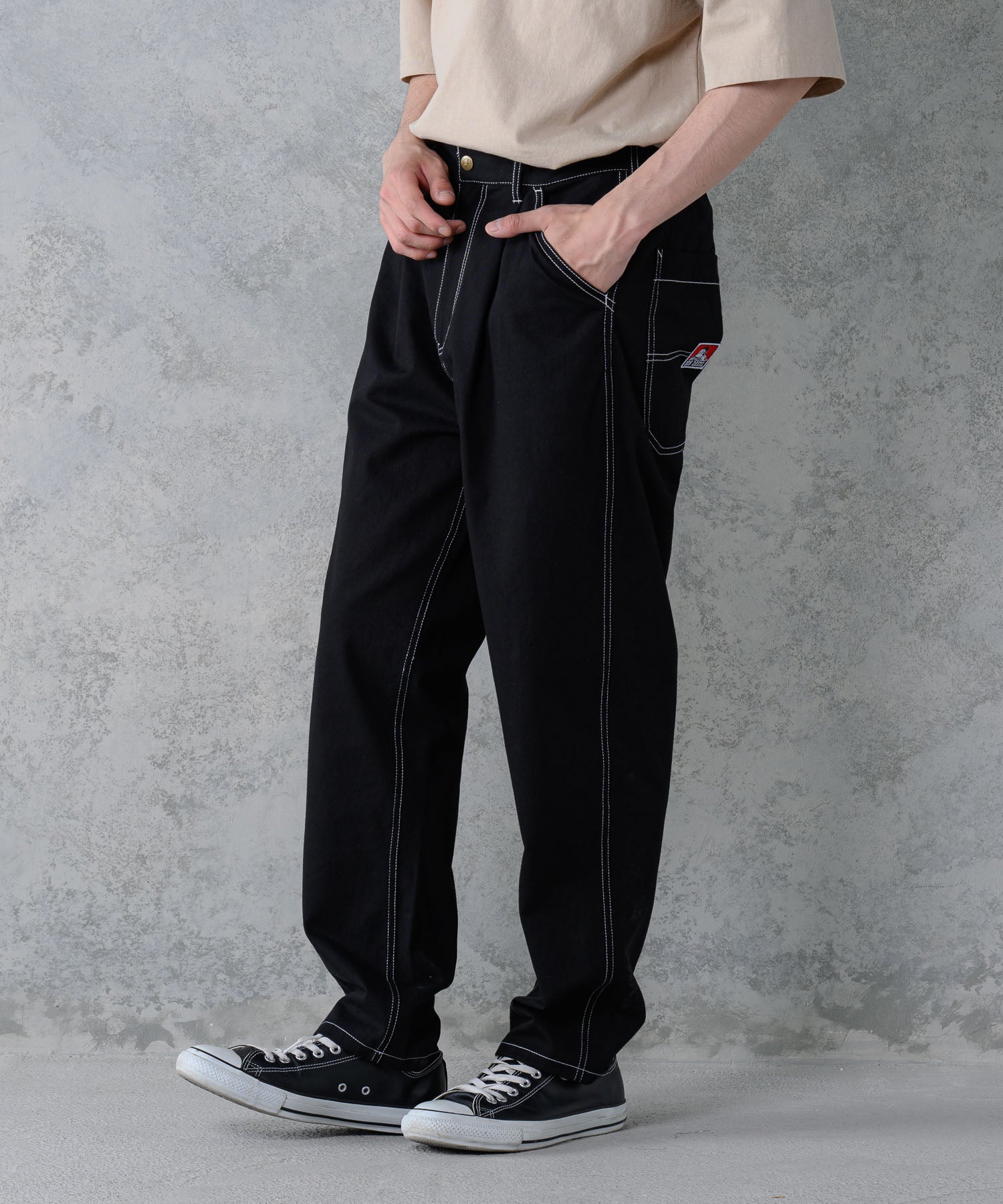 【BEN DAVIS(ベン デイビス)】テーパード アクティブ ワークパンツ ブラック×ホワイトステッチ