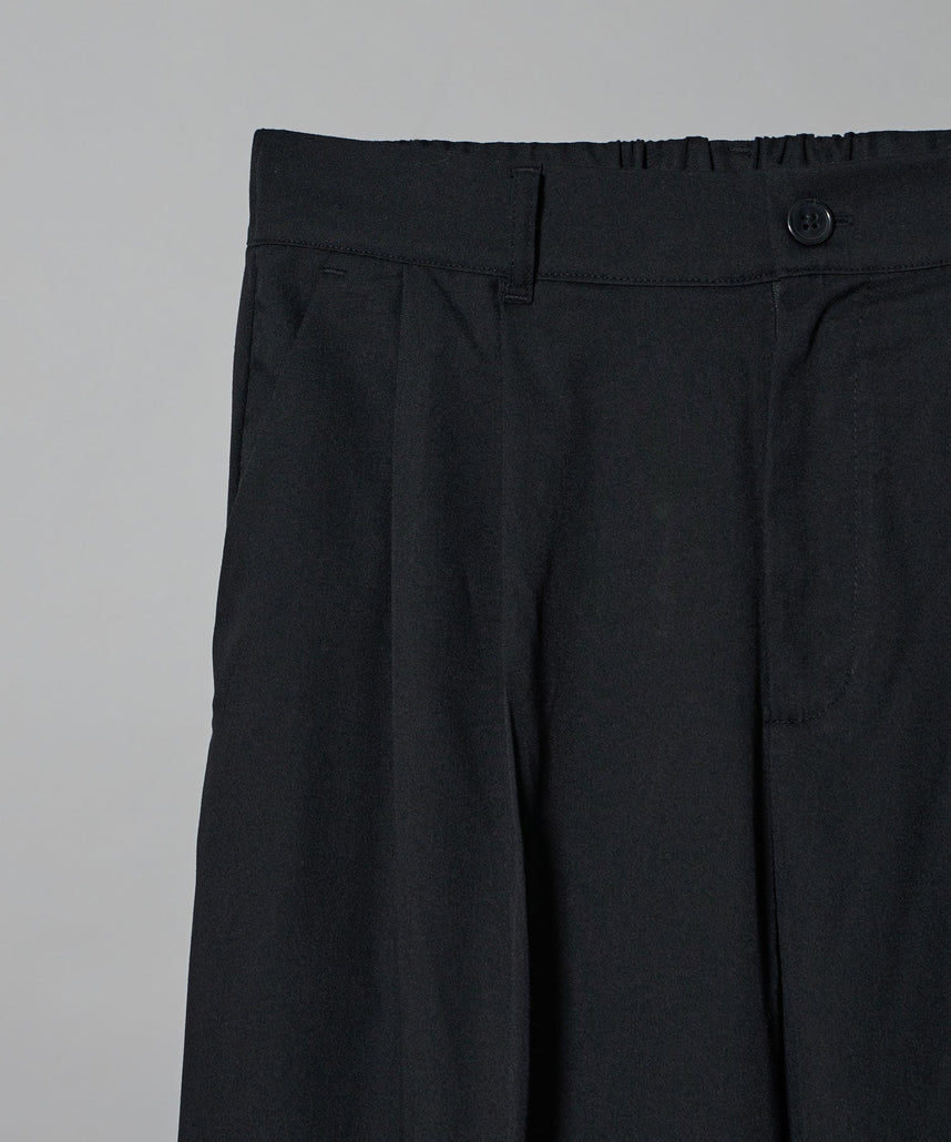TR LOOSE DESIGN PANTS / TR 2タック ルーズデザイン スラックス ブラック