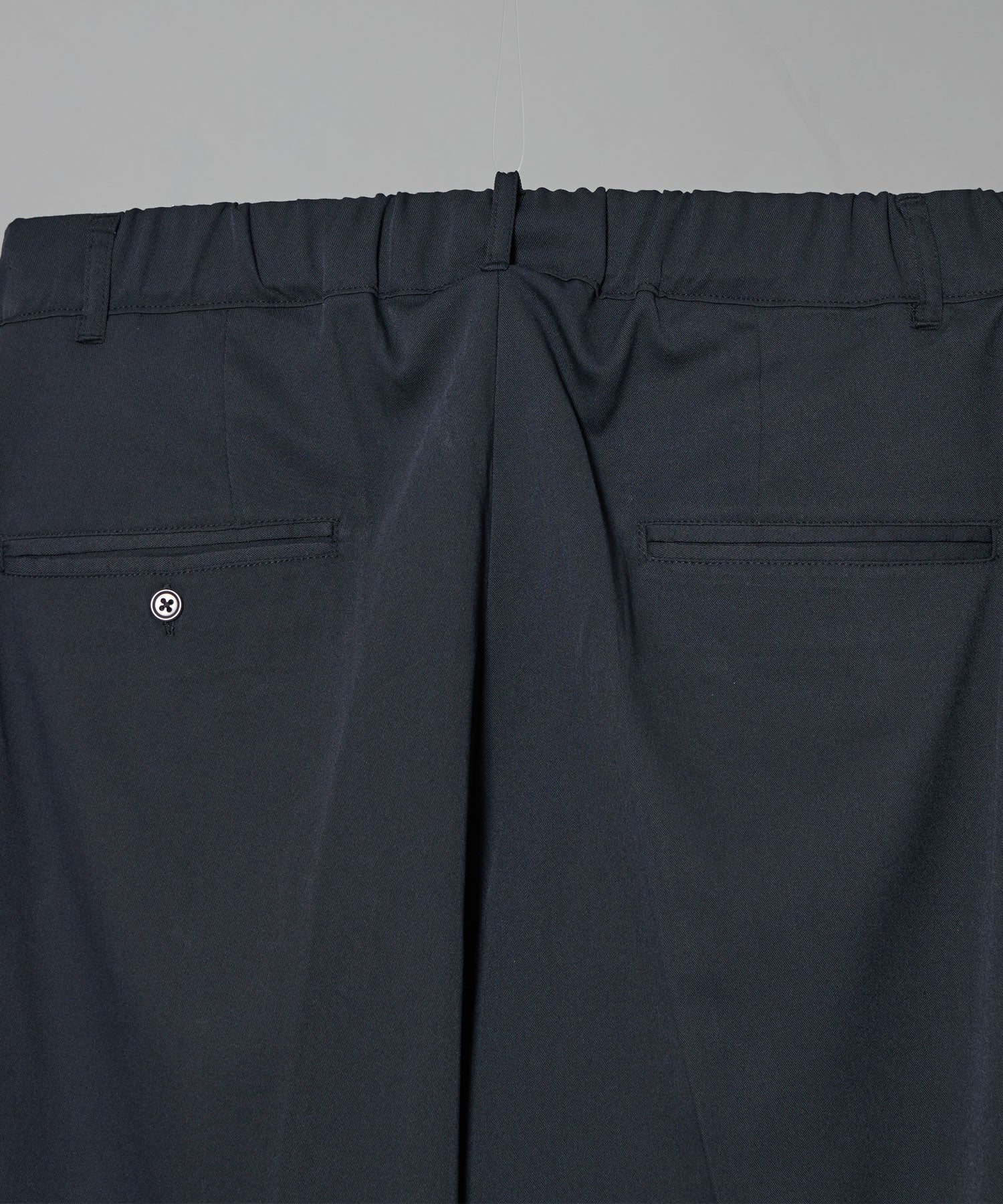 TR LOOSE DESIGN PANTS / TR 2タック ルーズデザイン スラックス チャコール