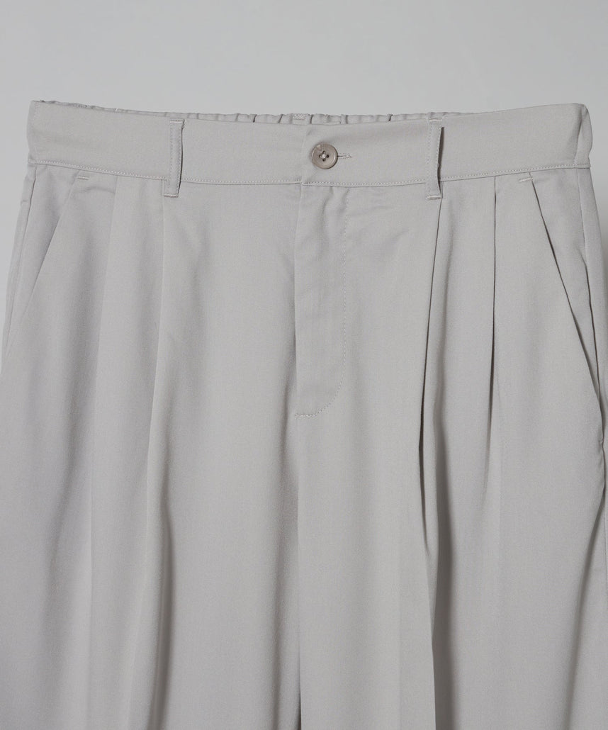 TR LOOSE DESIGN PANTS / TR 2タック ルーズデザイン スラックス ライトグレー