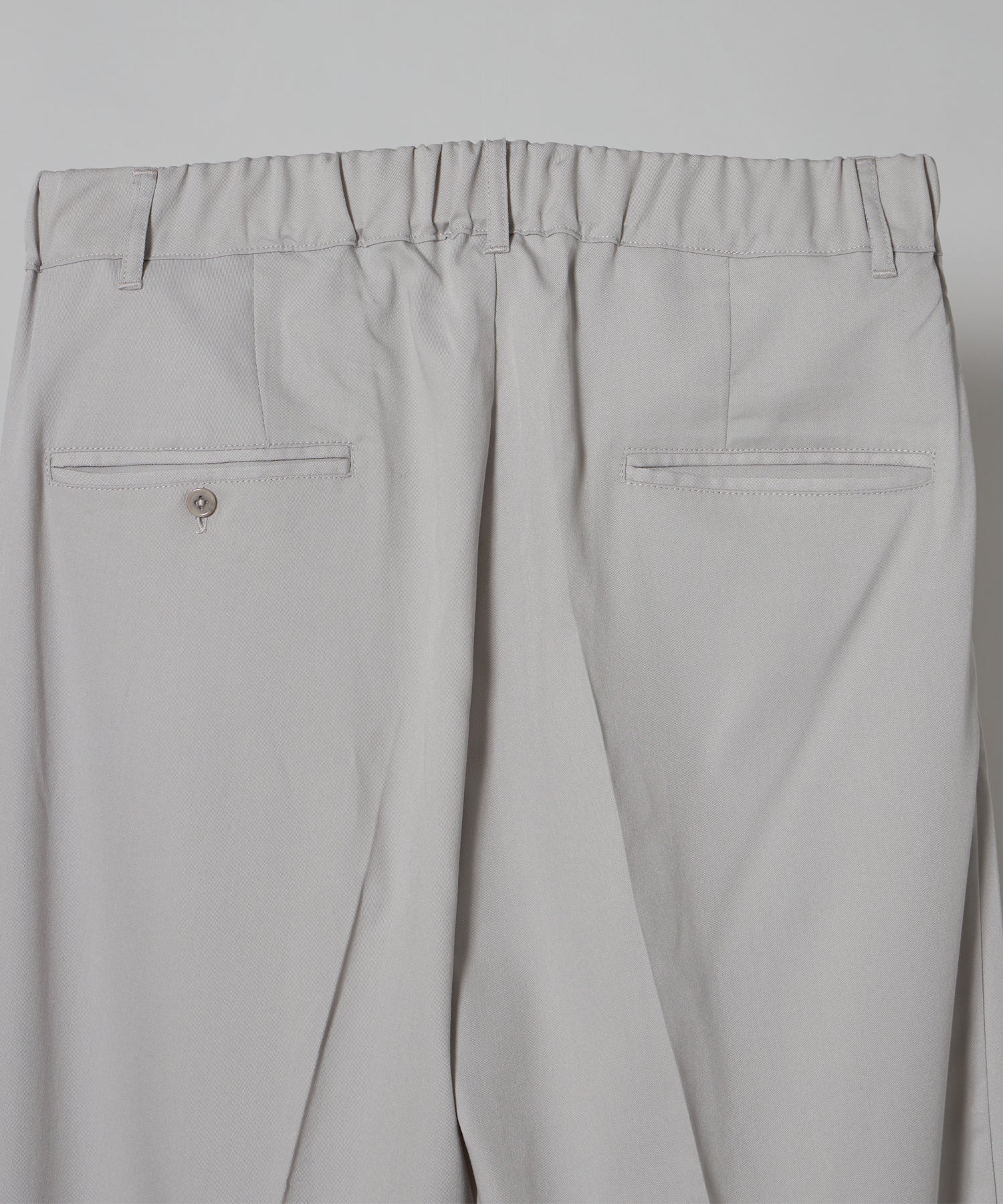 TR LOOSE DESIGN PANTS / TR 2タック ルーズデザイン スラックス ライトグレー