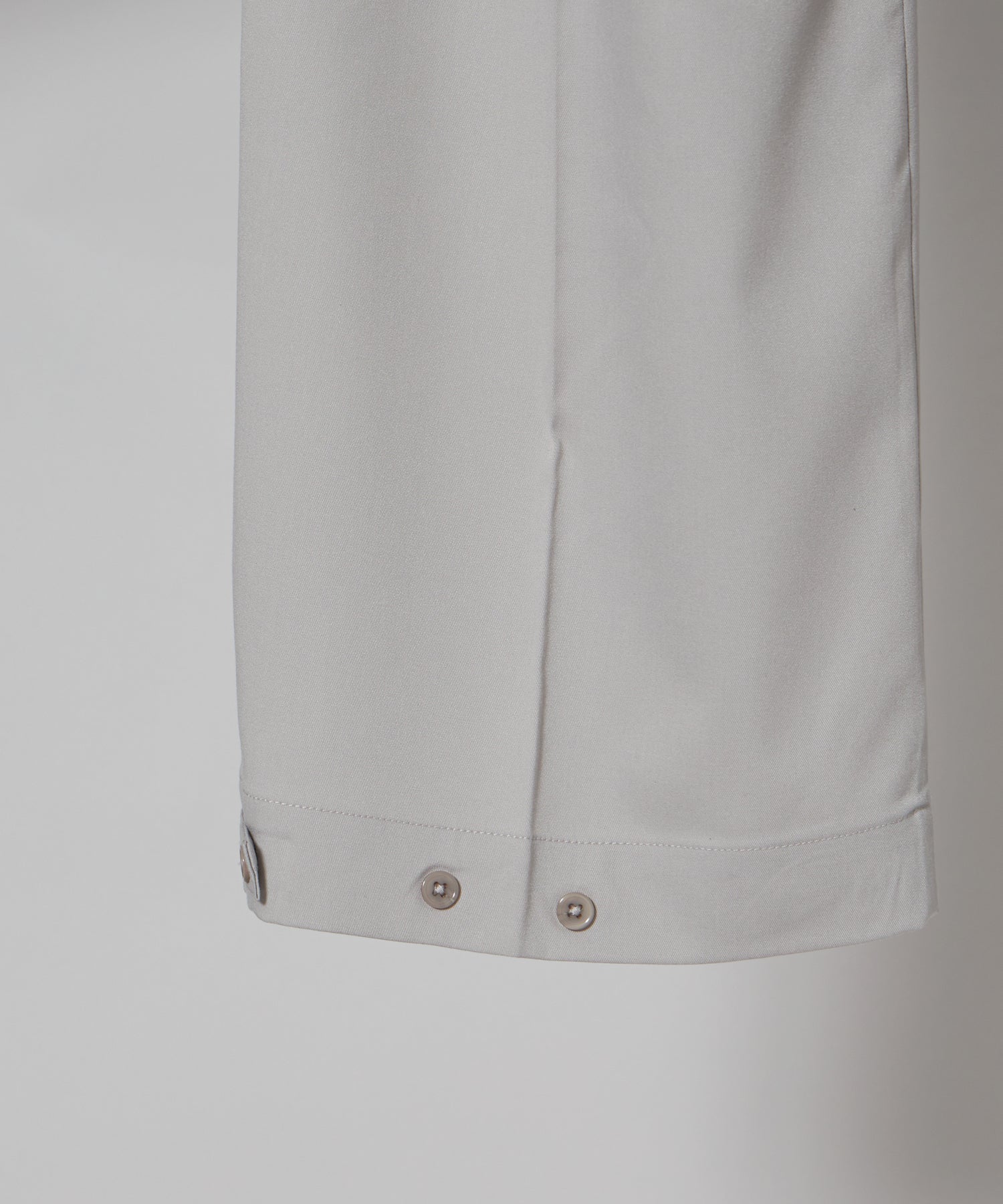 TR LOOSE DESIGN PANTS / TR 2タック ルーズデザイン スラックス ライトグレー