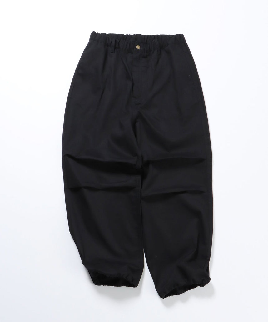 ルーズシルエット カラースノーパンツ ブラック