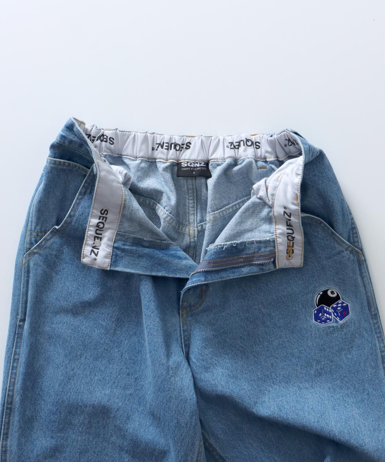【SEQUENZ】DICE & 8BALL EMB LOOSE DENIM PANTS / ダイス 8ボール 刺繍 デニム ブラックデニム ルーズ パンツ デニム