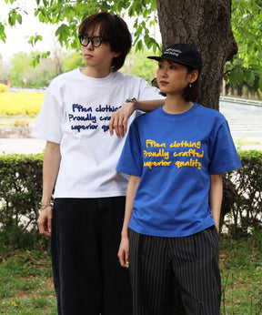 手書きロゴショート丈Tシャツ / Tシャツ 短丈 クルーネック 半袖 ショート丈 ホワイト