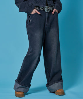 sqnz star roll-up Denim / パンツ ハトメ レザーパッチ デニム ボトムス ジップ 加工 ロールアップ スタッズ ブラック