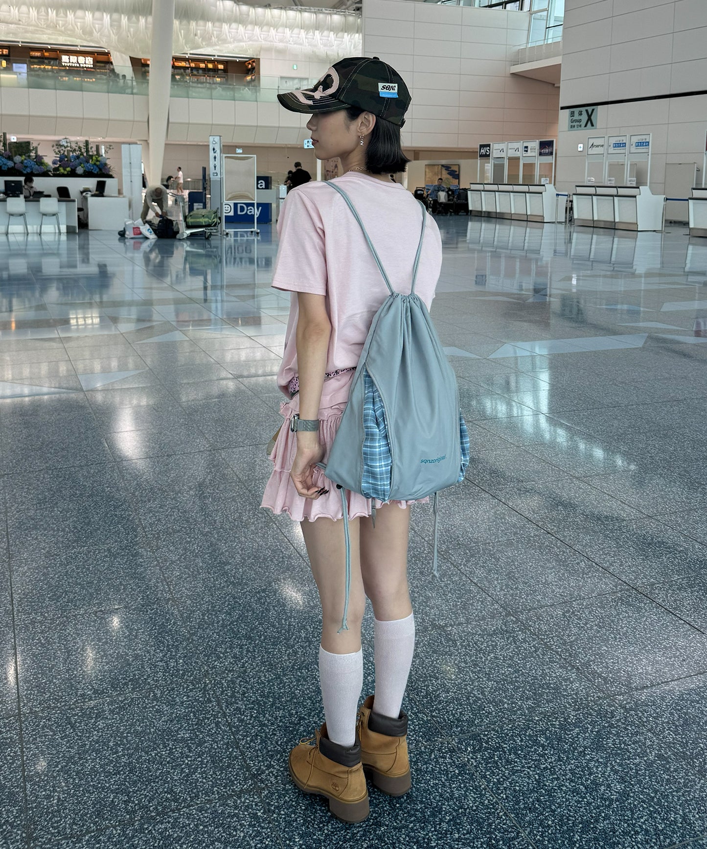 ≪予約商品≫※WEB限定 / 2WAY仕様 /チェックジップナップサック /sqnz zip knapsack ライトグレー