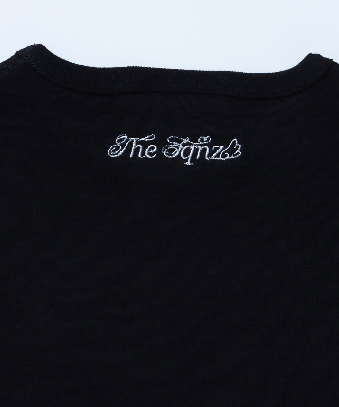 ※WEB限定 / レディースワンポイントロゴ半袖Tシャツ / sqnz logo compact tee ブラック