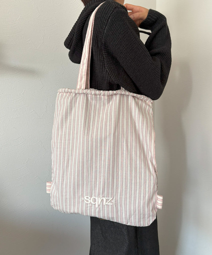 sqnz dairy 2way knapsack / ナップサック バック 2WAY ブランドロゴ チェック ストライプ ライトピンク