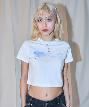 sqnz logo babe tee / Tシャツ 半袖 クルーネック スタッズ 短丈 ホワイト