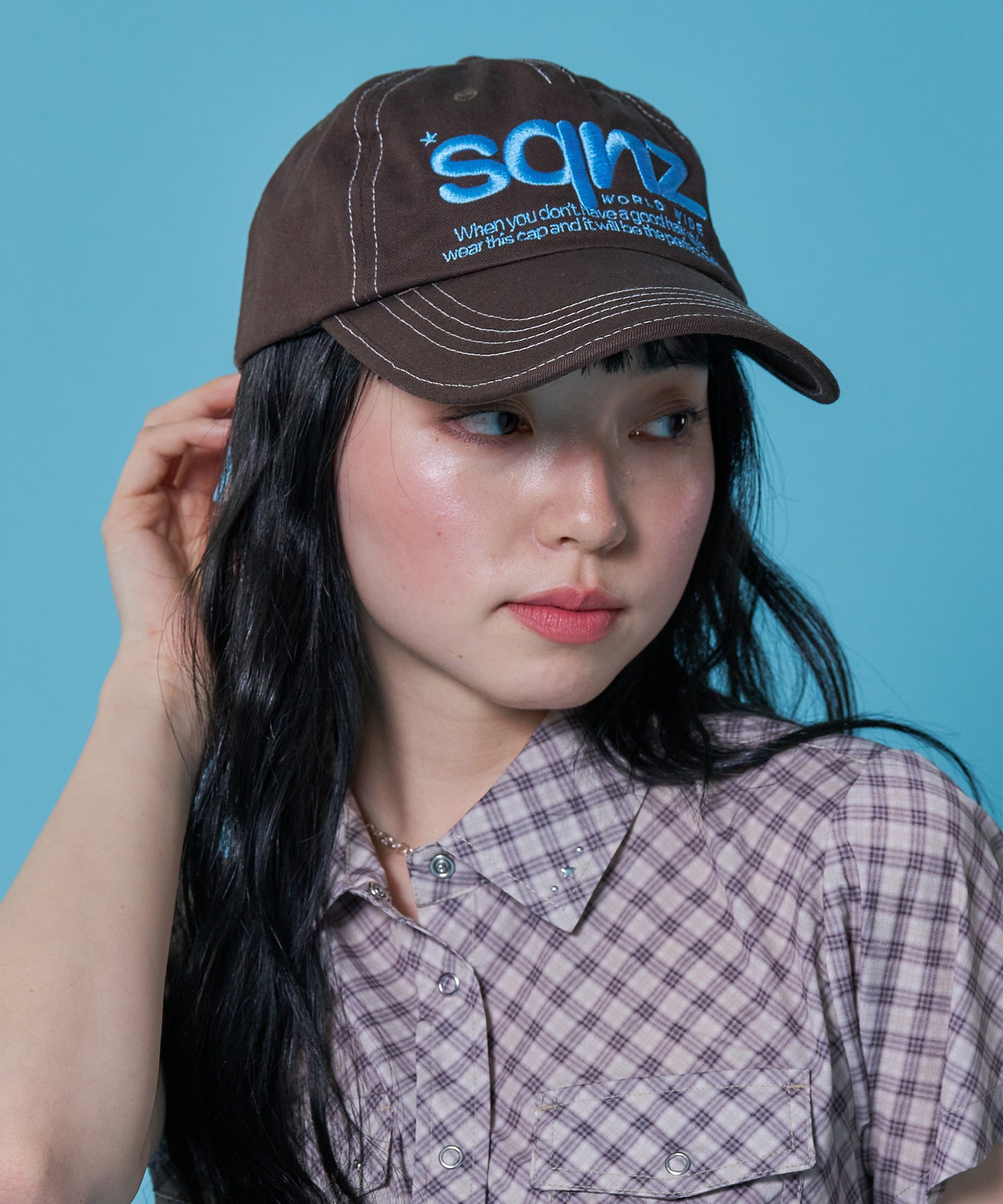 ※WEB限定 / ロゴ刺繍キャップ / sqnz logo cap ダークブラウン