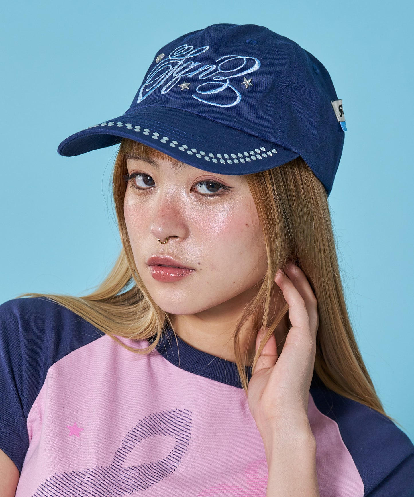 ※WEB限定 / ラインストーンロゴキャップ / sqnz studs cap ネイビー