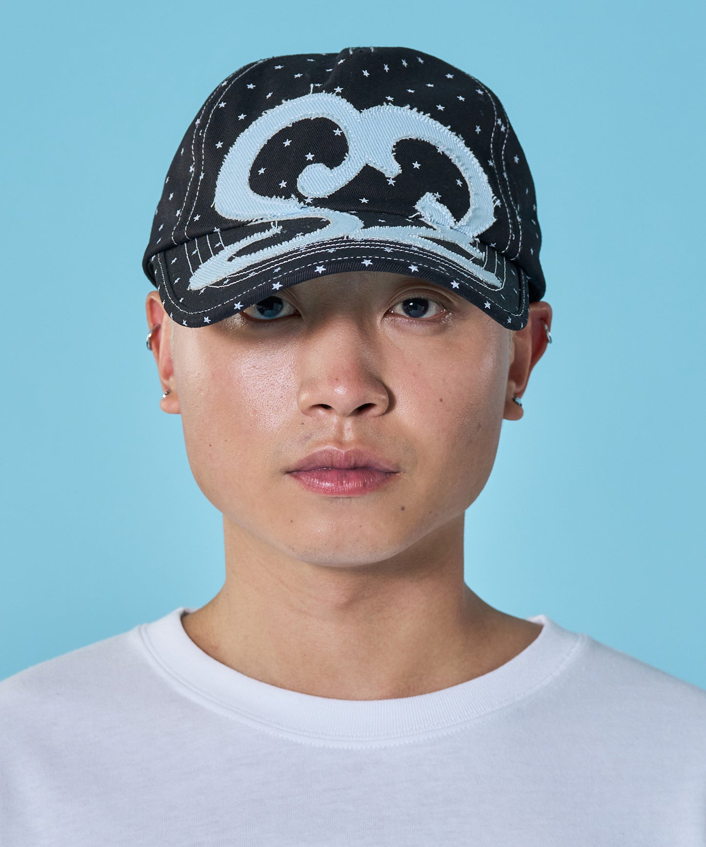 ※WEB限定 / ワッペン / またぎデザインキャップ /sqnz logo applique stitch cap 柄81